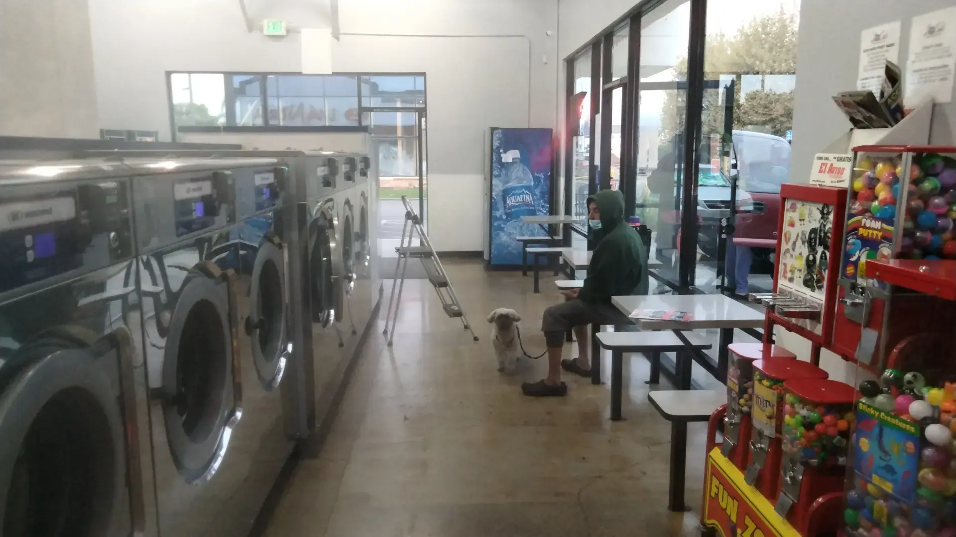 SoCal Wash and Fold - Canoga Park - Image 13