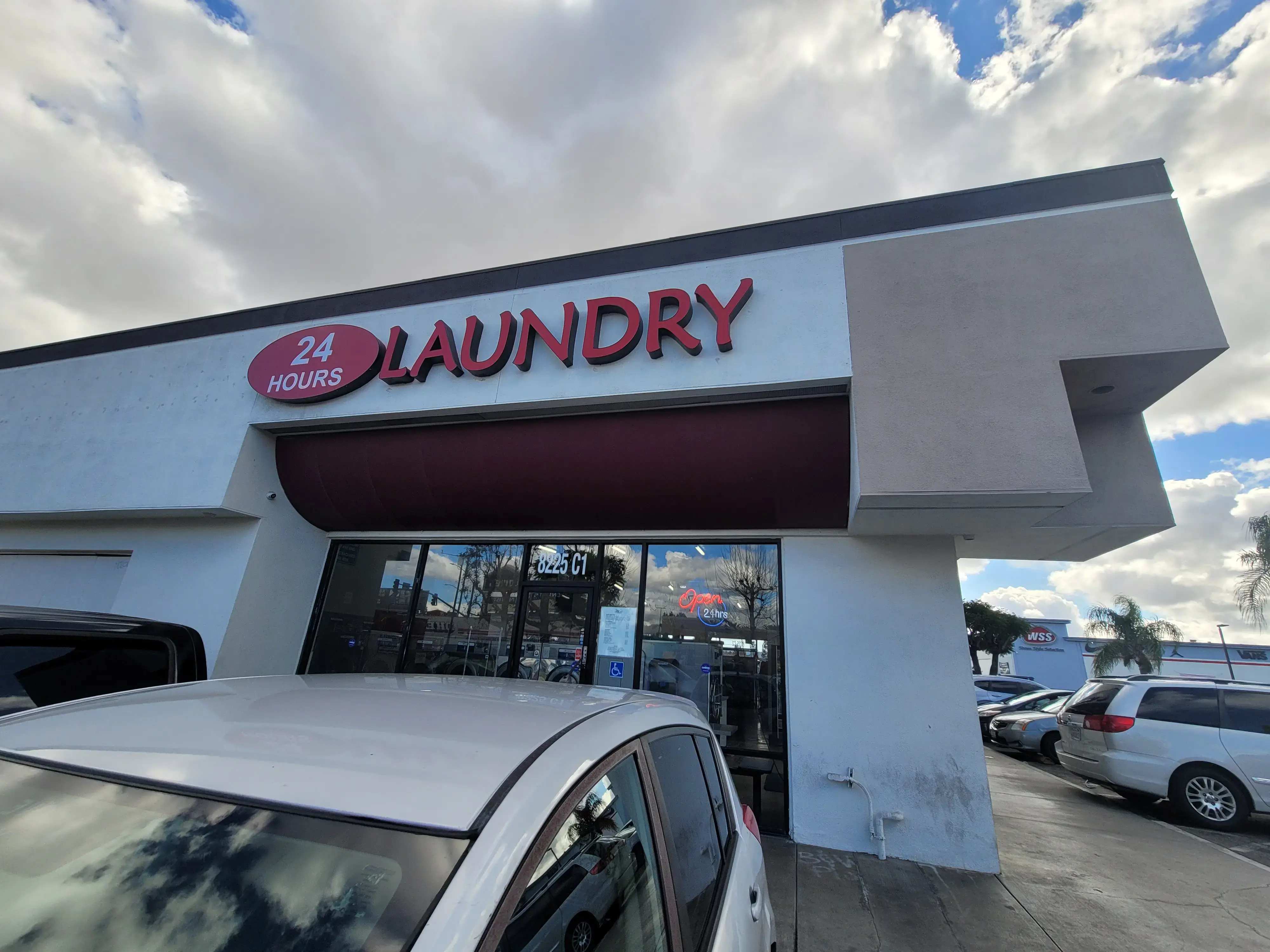 SoCal Wash and Fold - Canoga Park thumbnail 4