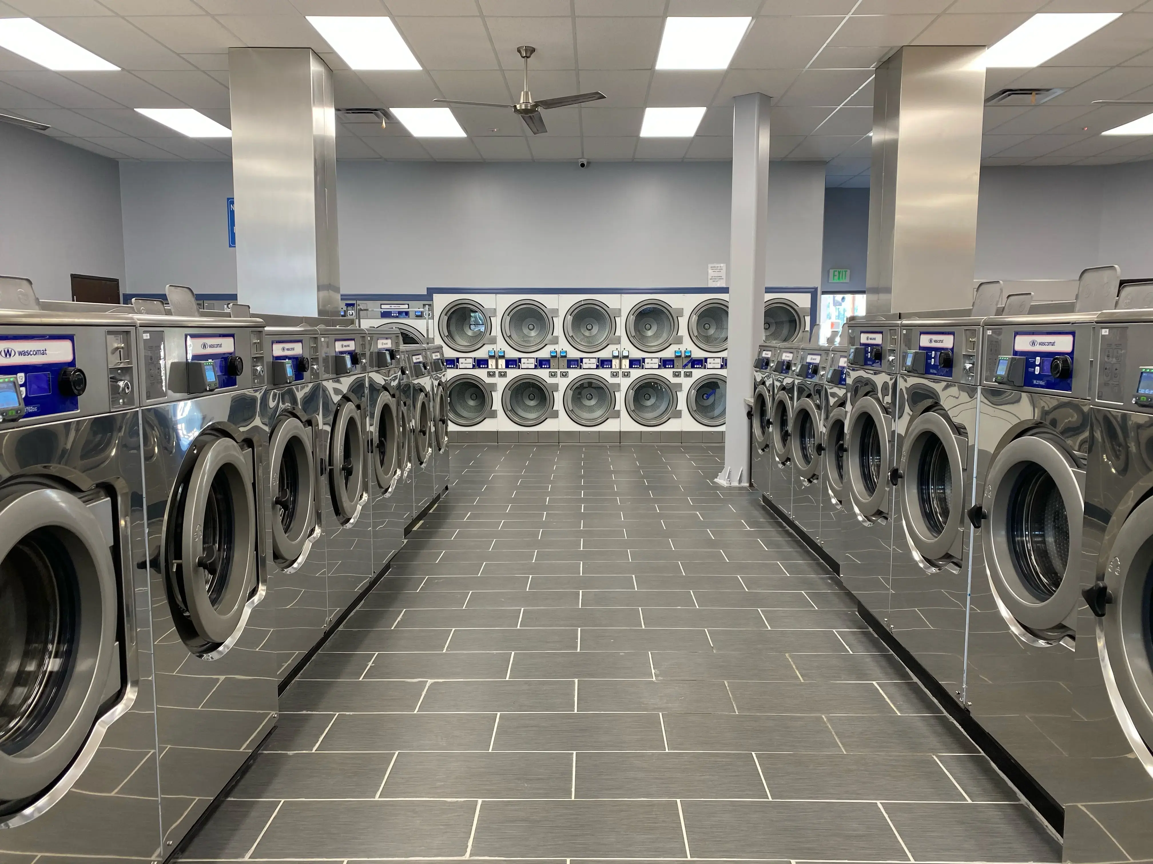 SoCal Wash and Fold - Highland Park thumbnail 3