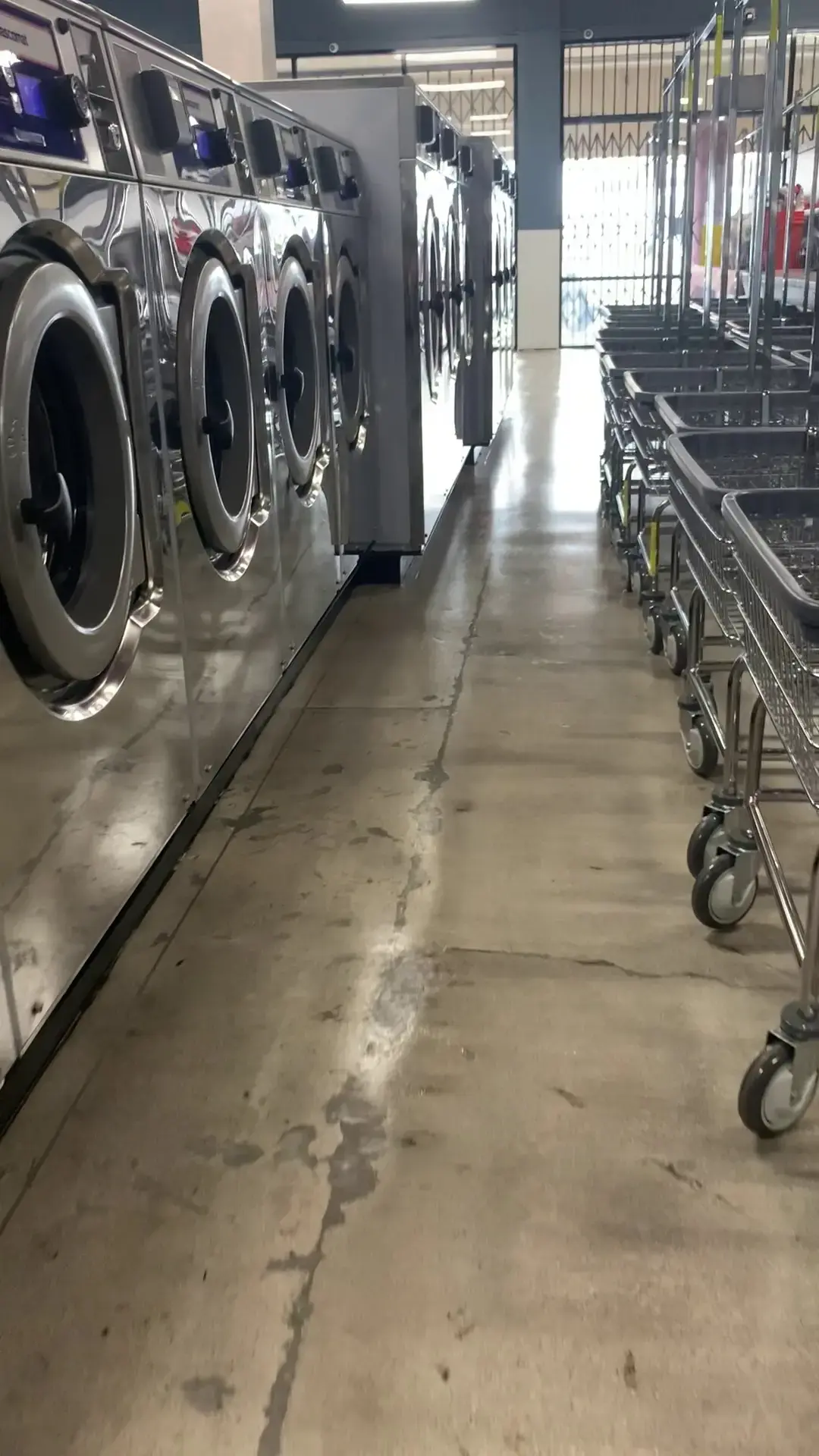SoCal Wash and Fold - North Hills thumbnail 8