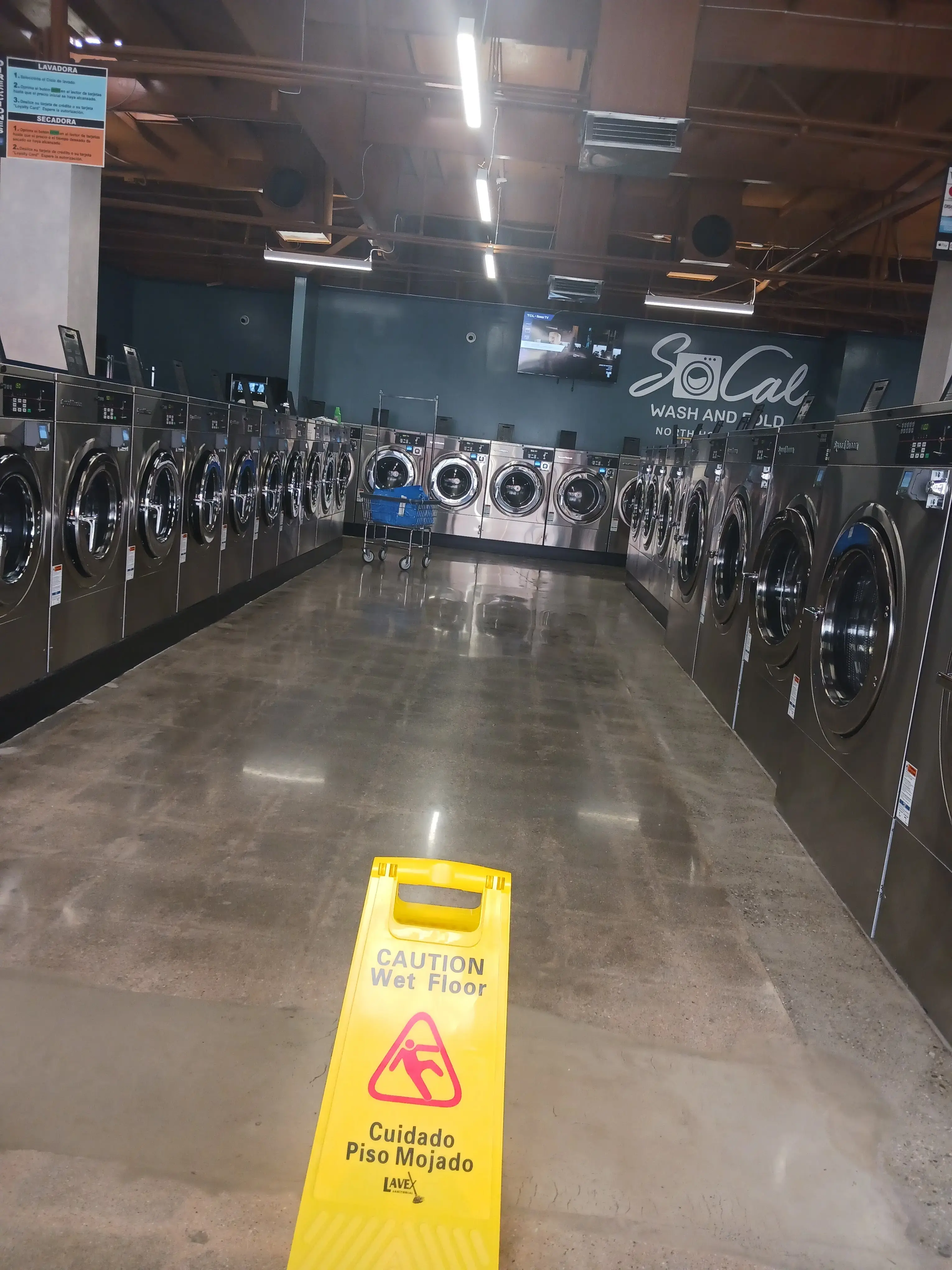SoCal Wash and Fold - North Hollywood thumbnail 16