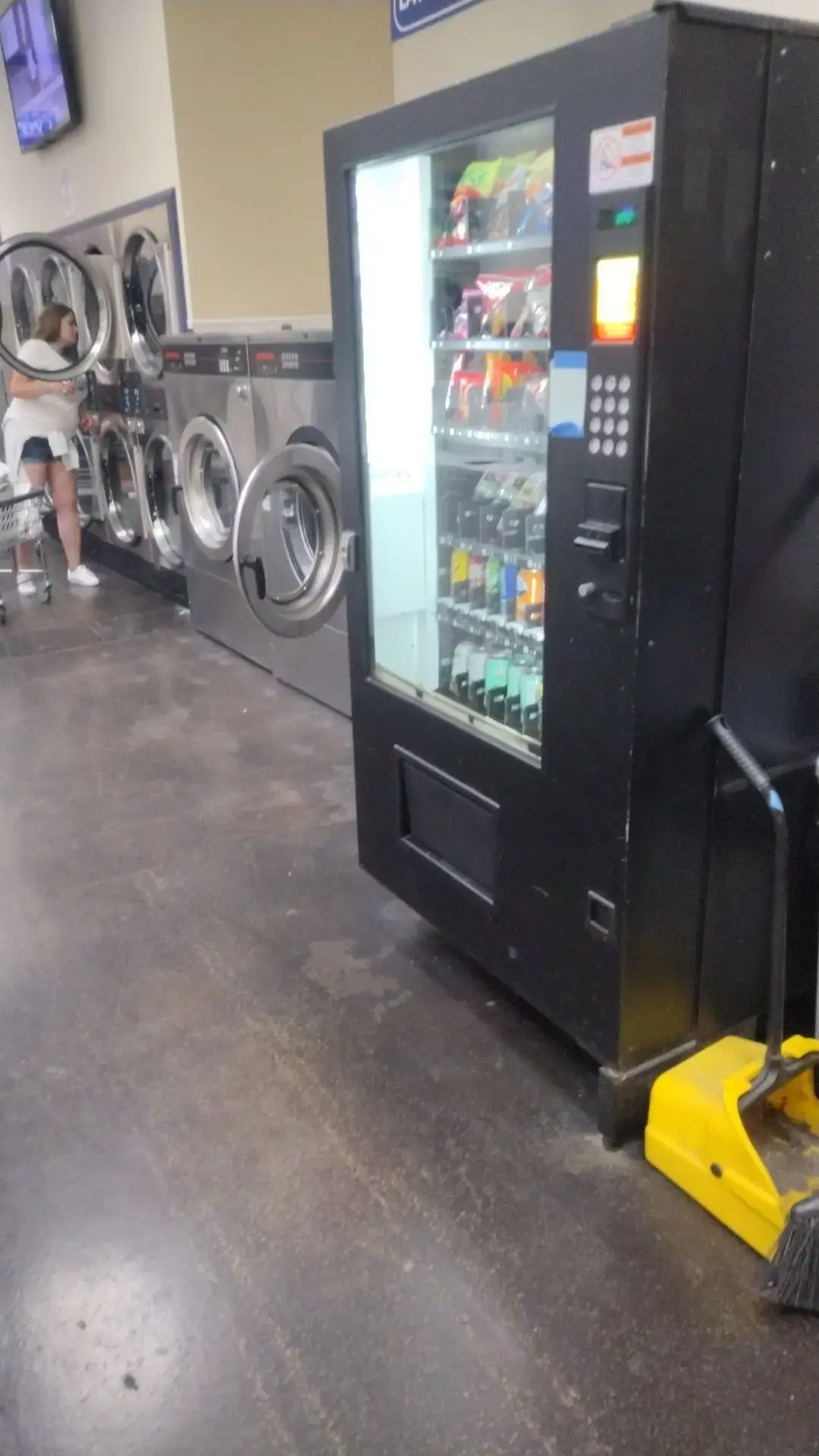 SoCal Wash and Fold - Van Nuys - Image 20