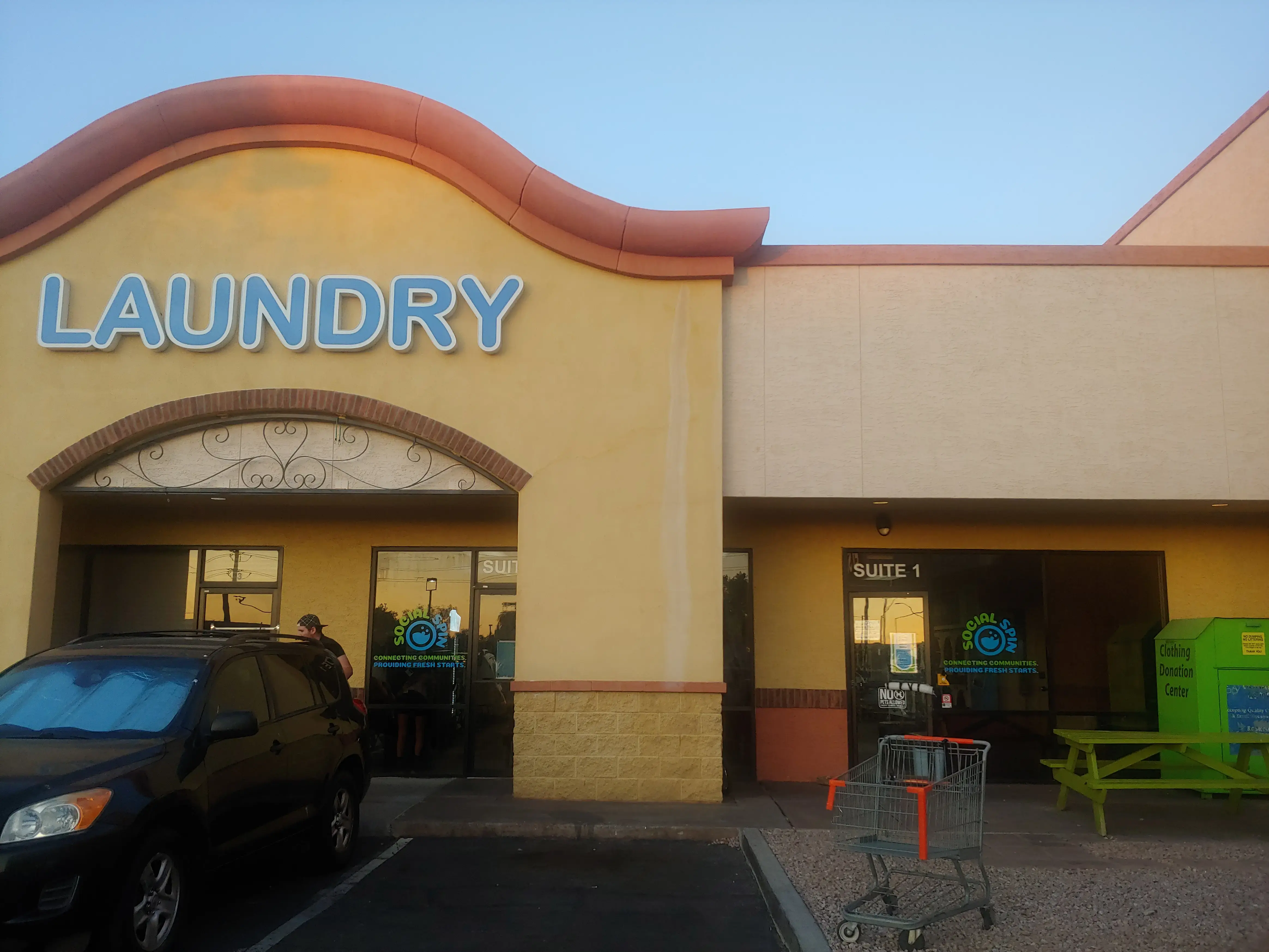 Social Spin Laundromat thumbnail 11