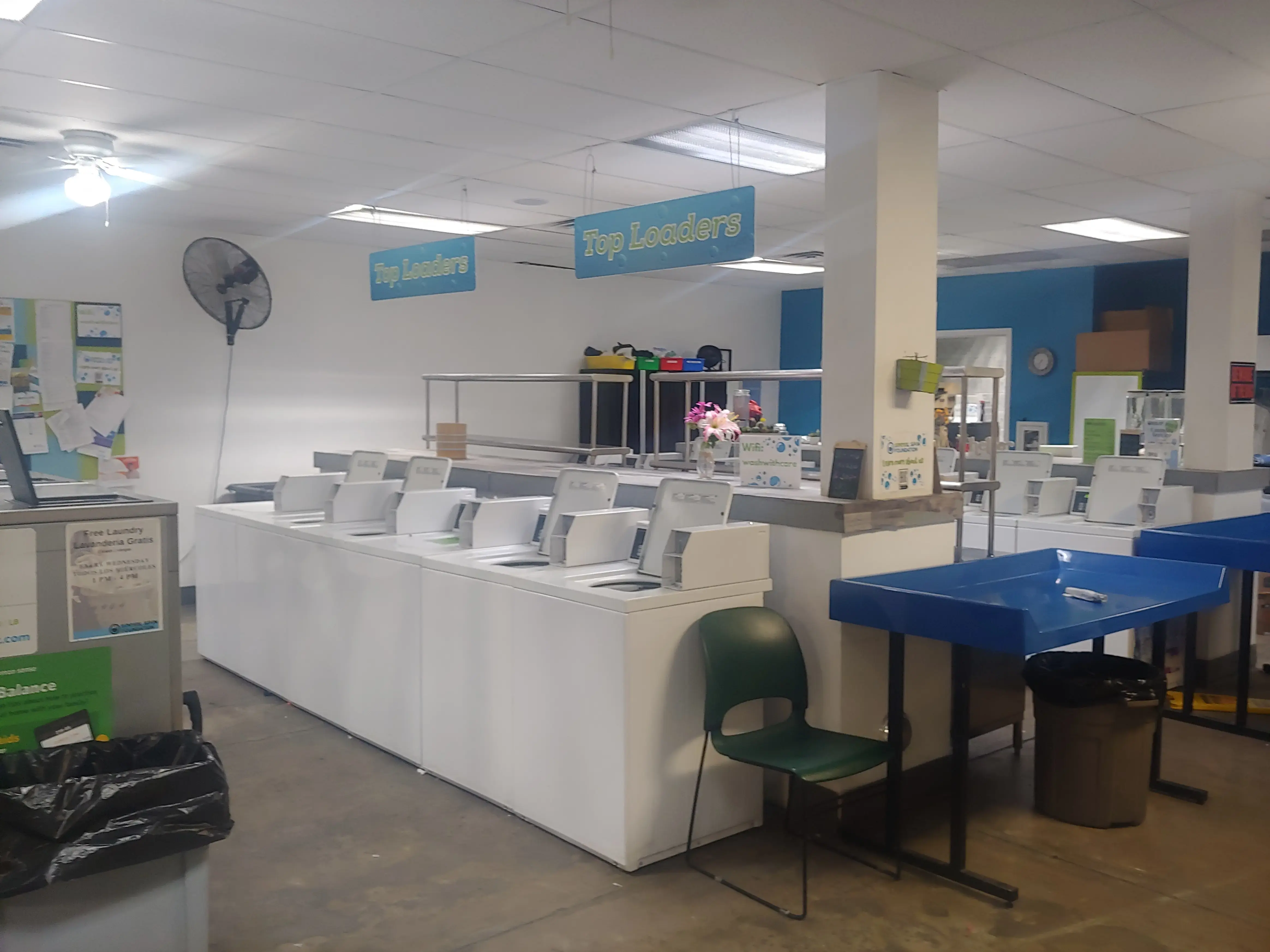 Social Spin Laundromat - Image 12