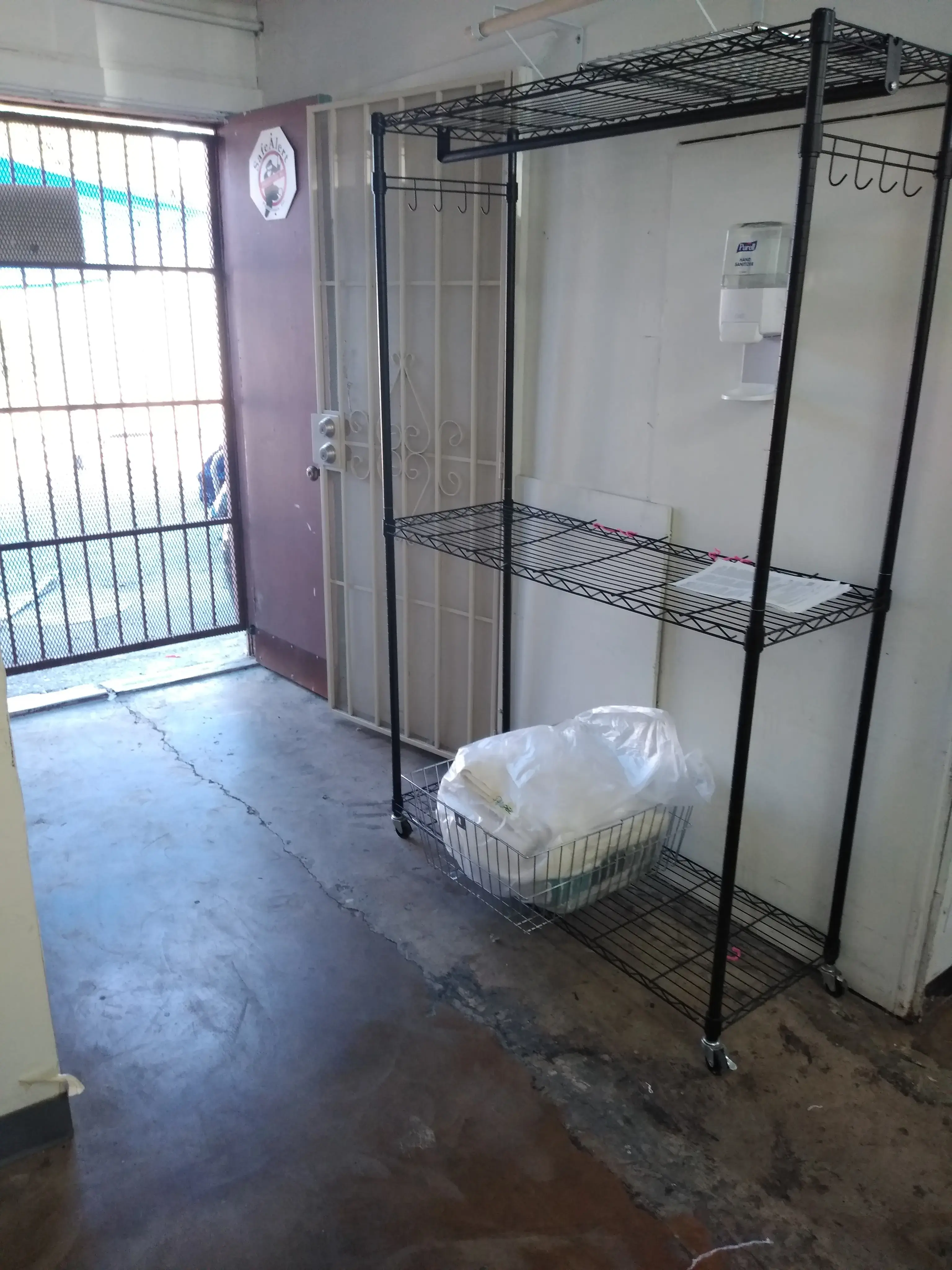 Social Spin Laundromat - Image 20