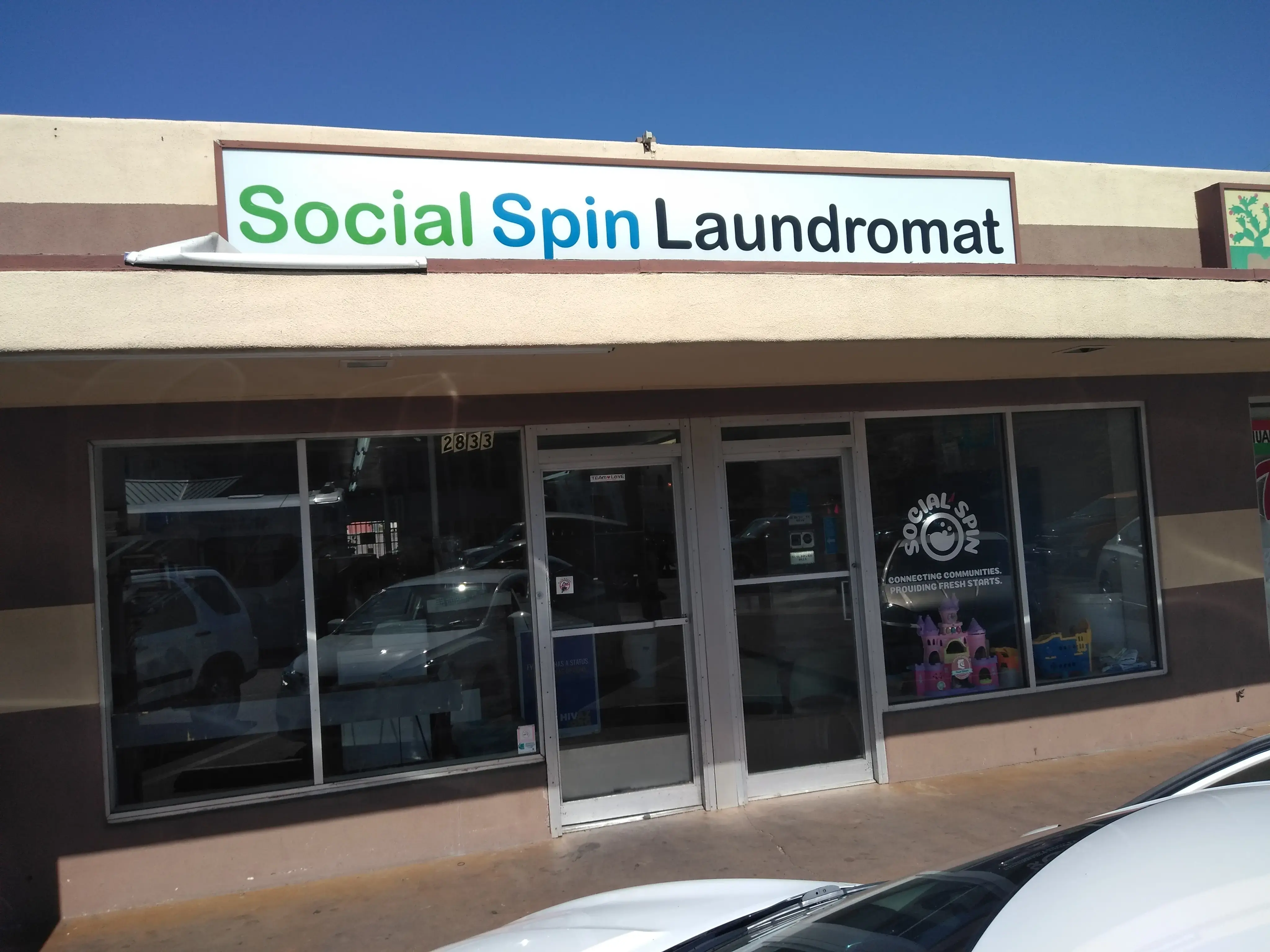 Social Spin Laundromat thumbnail 3