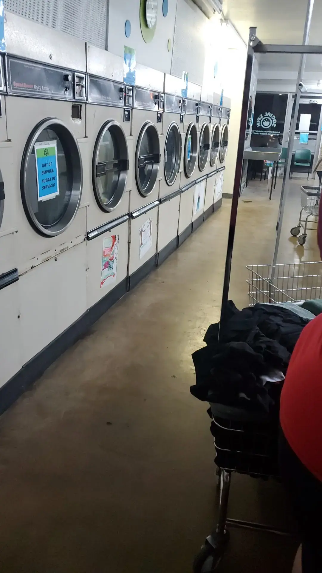 Social Spin Laundromat location