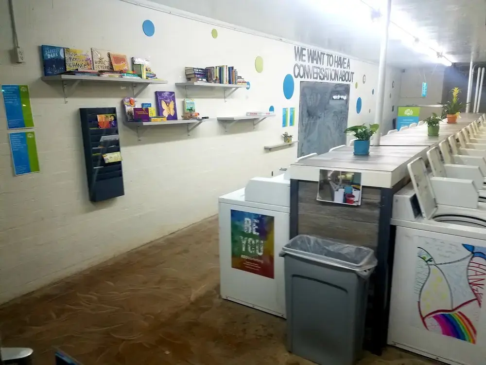 Social Spin Laundromat - Image 9
