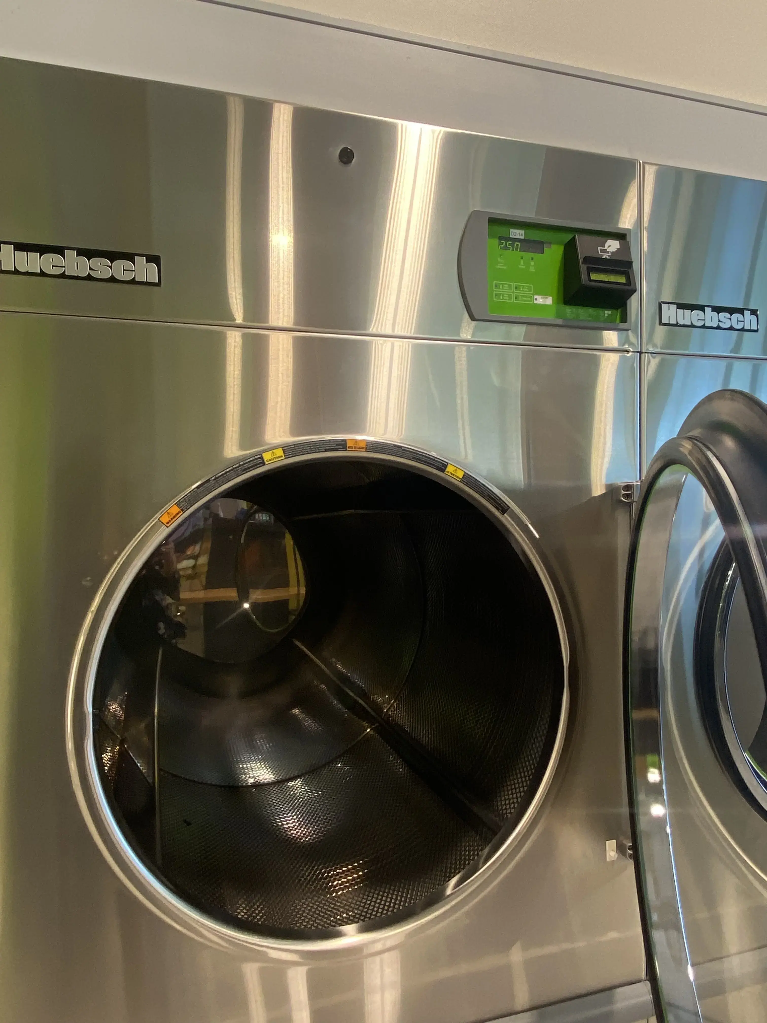 Sol Washateria - Image 20