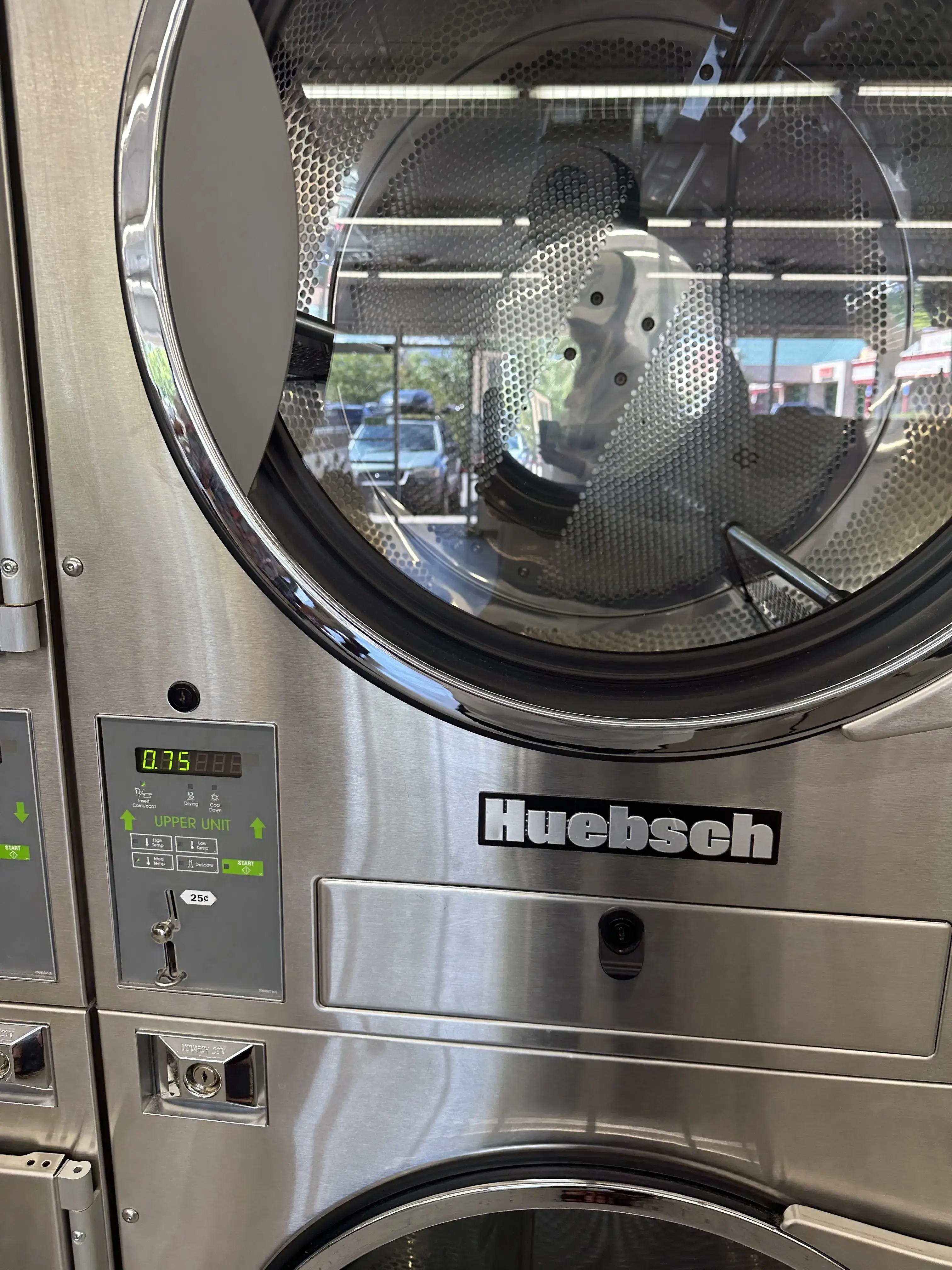 Solana Laundromat thumbnail 7