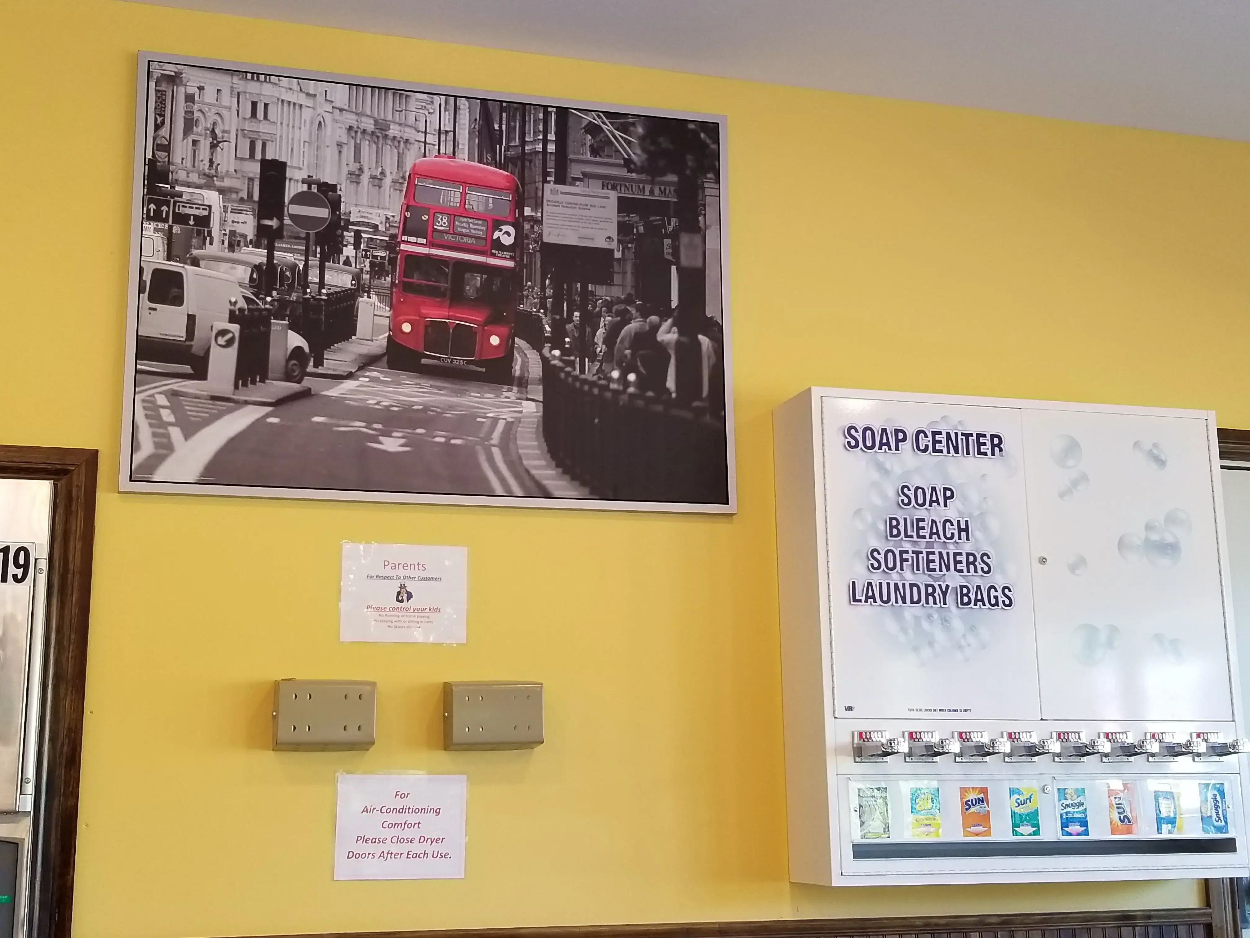 Solar Wash Coin Laundry - Image 17