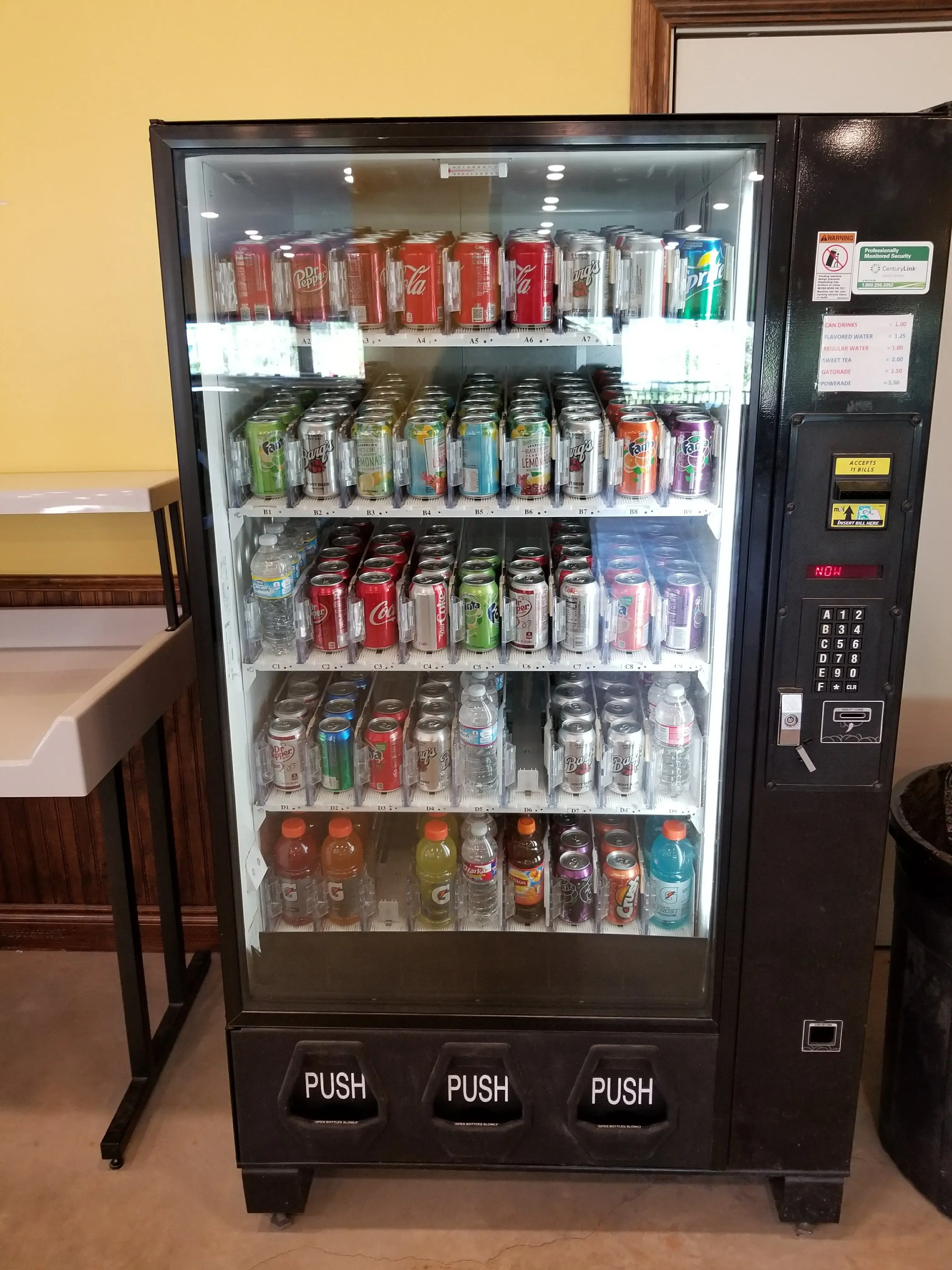 Solar Wash Coin Laundry thumbnail 19