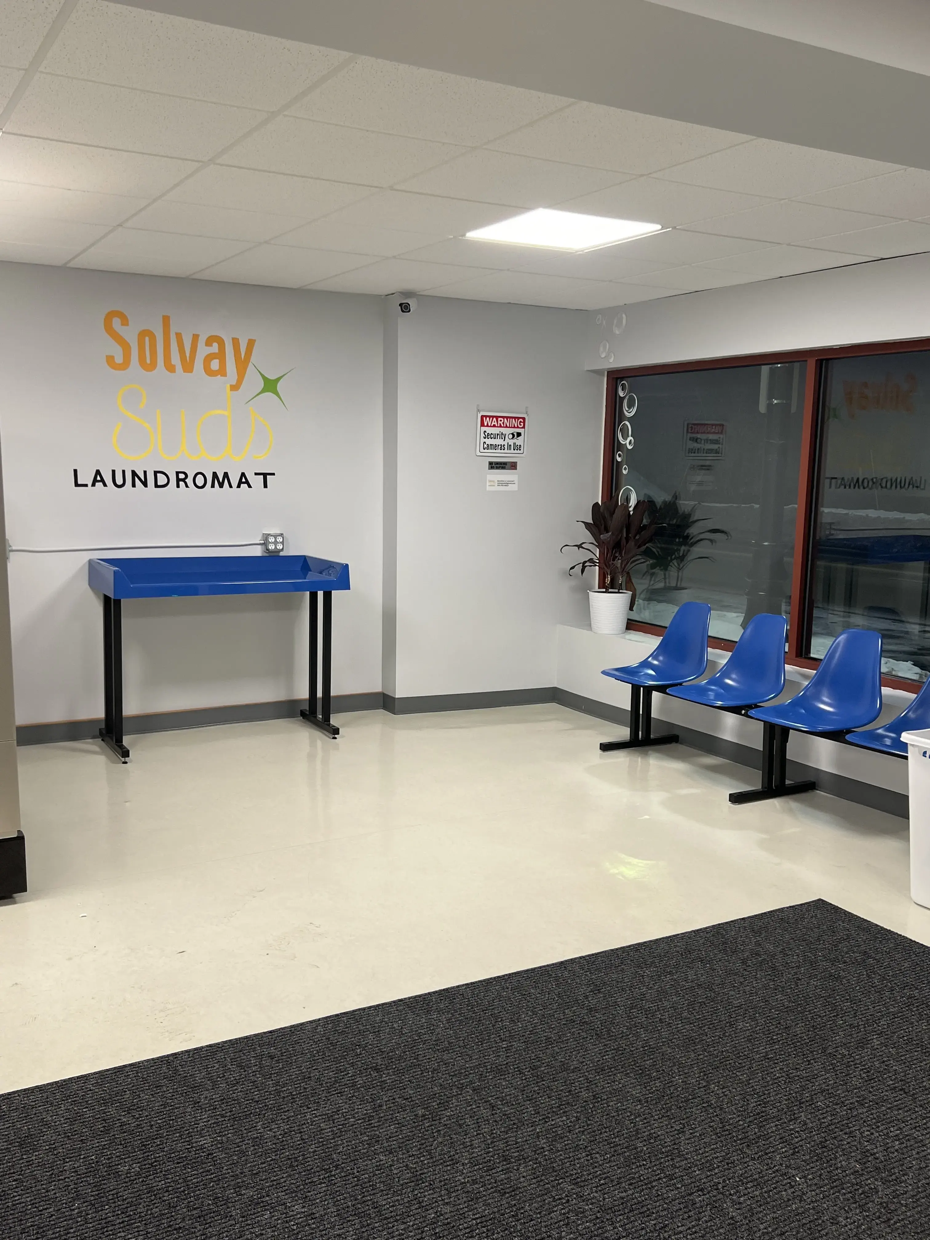 Solvay Suds Laundromat - Image 18