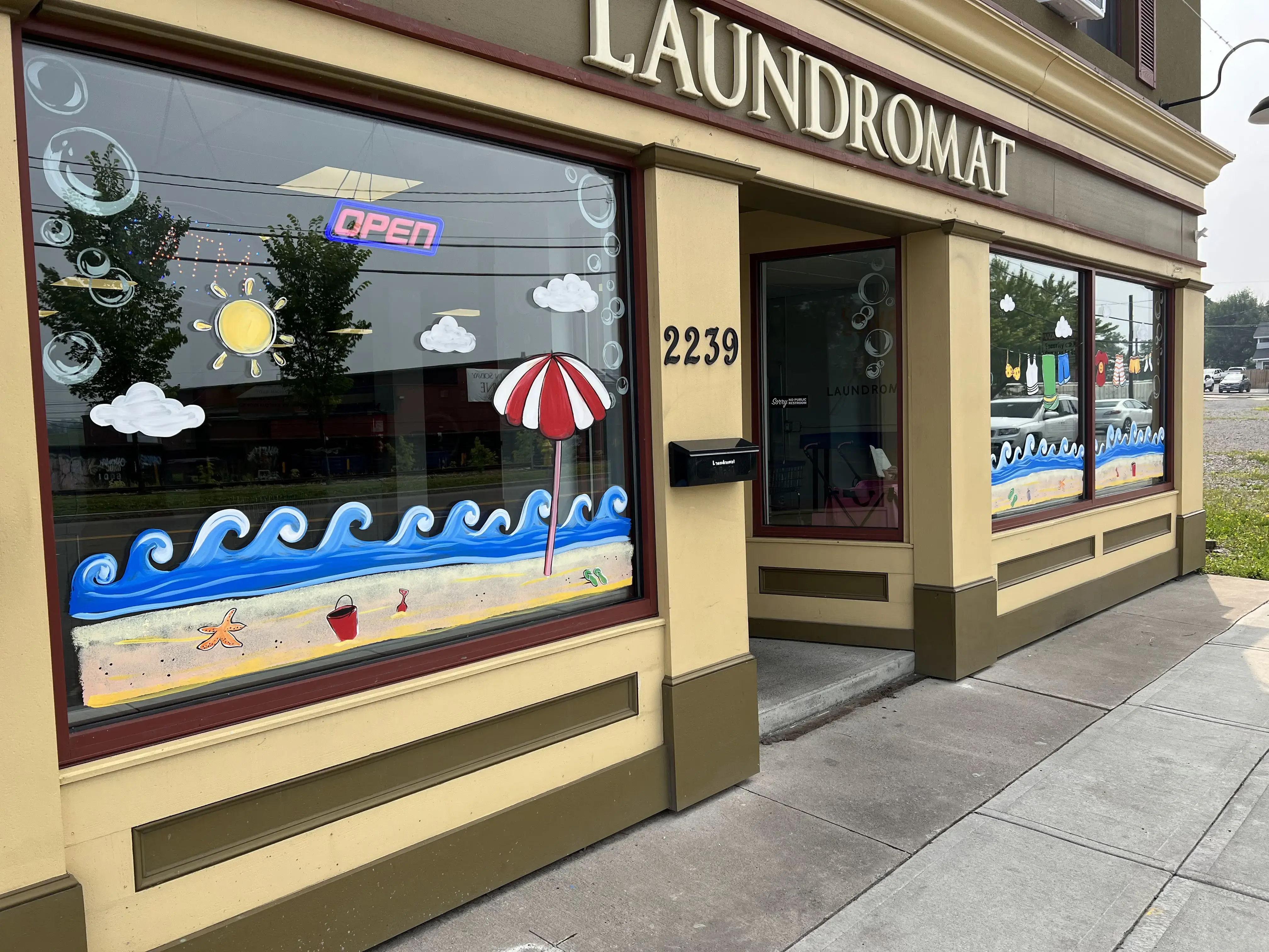 Solvay Suds Laundromat thumbnail 5