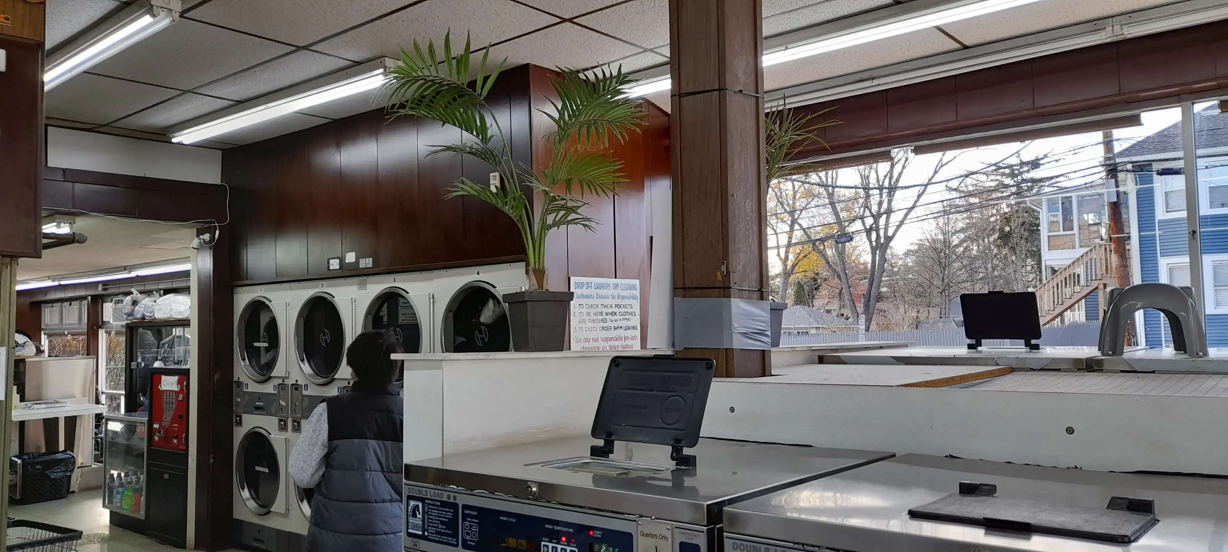 Somerville Laundromat thumbnail 3