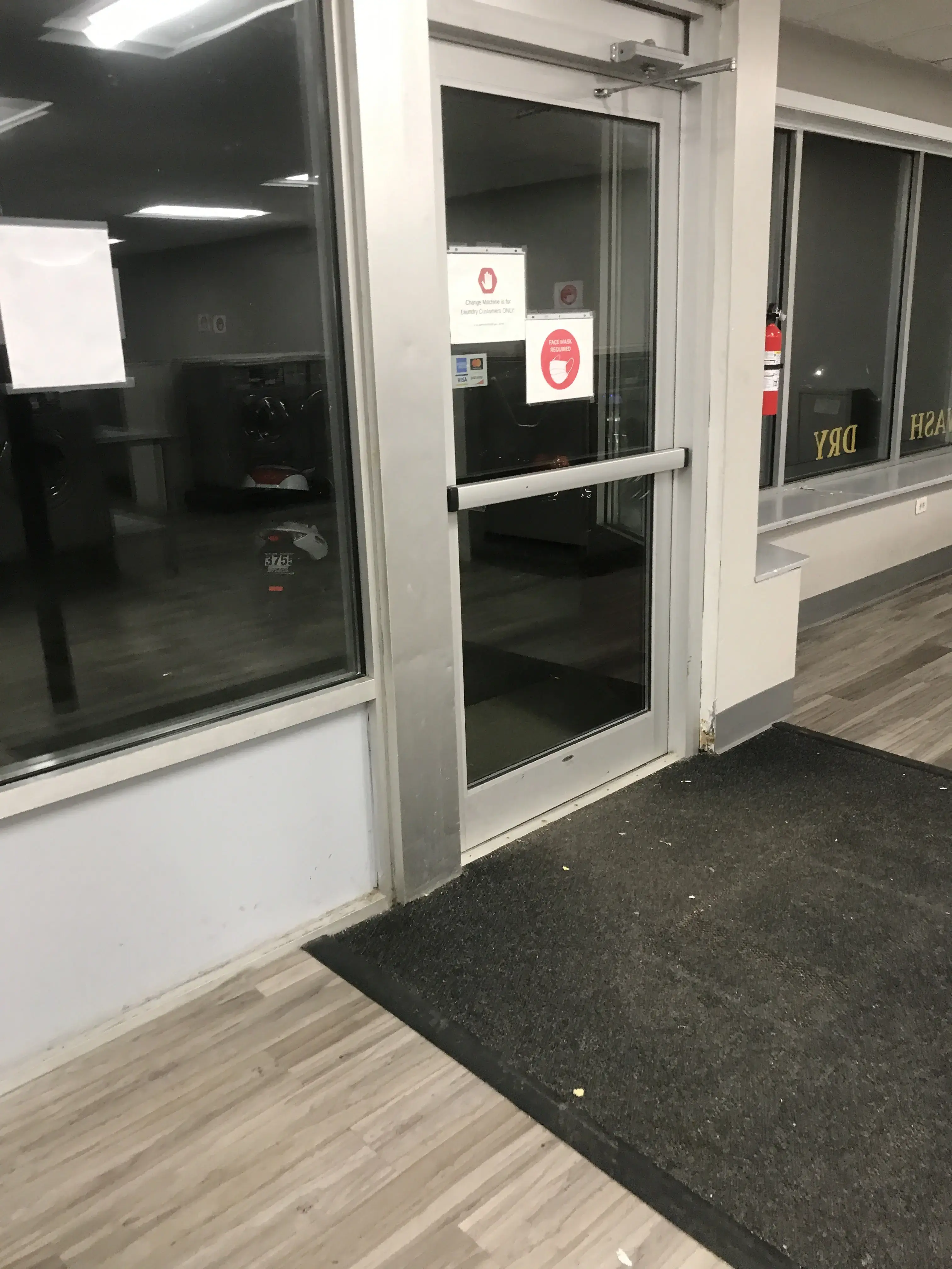 Somerville Street Laundromat - Image 5