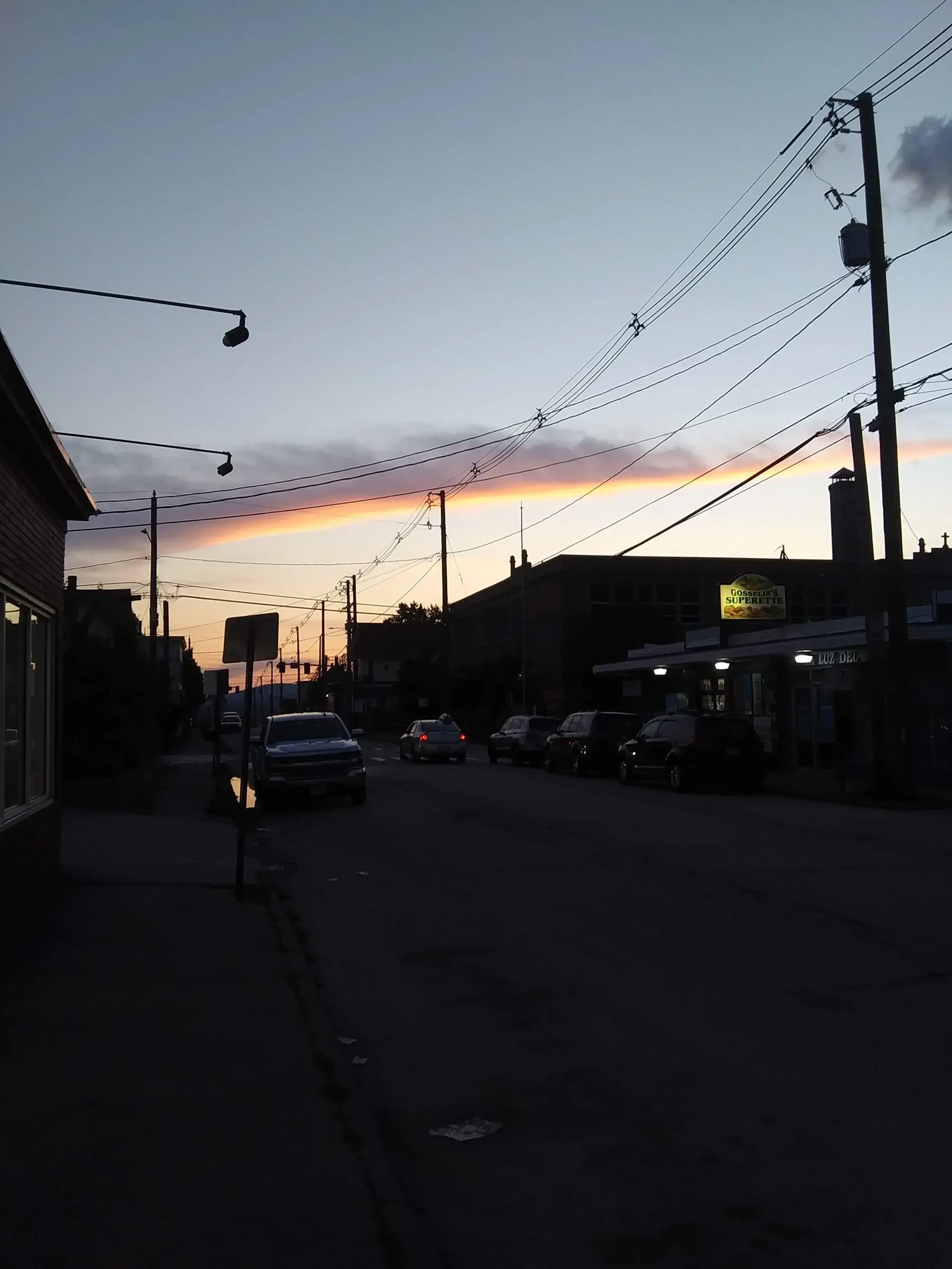 Somerville Street Laundromat - Image 18
