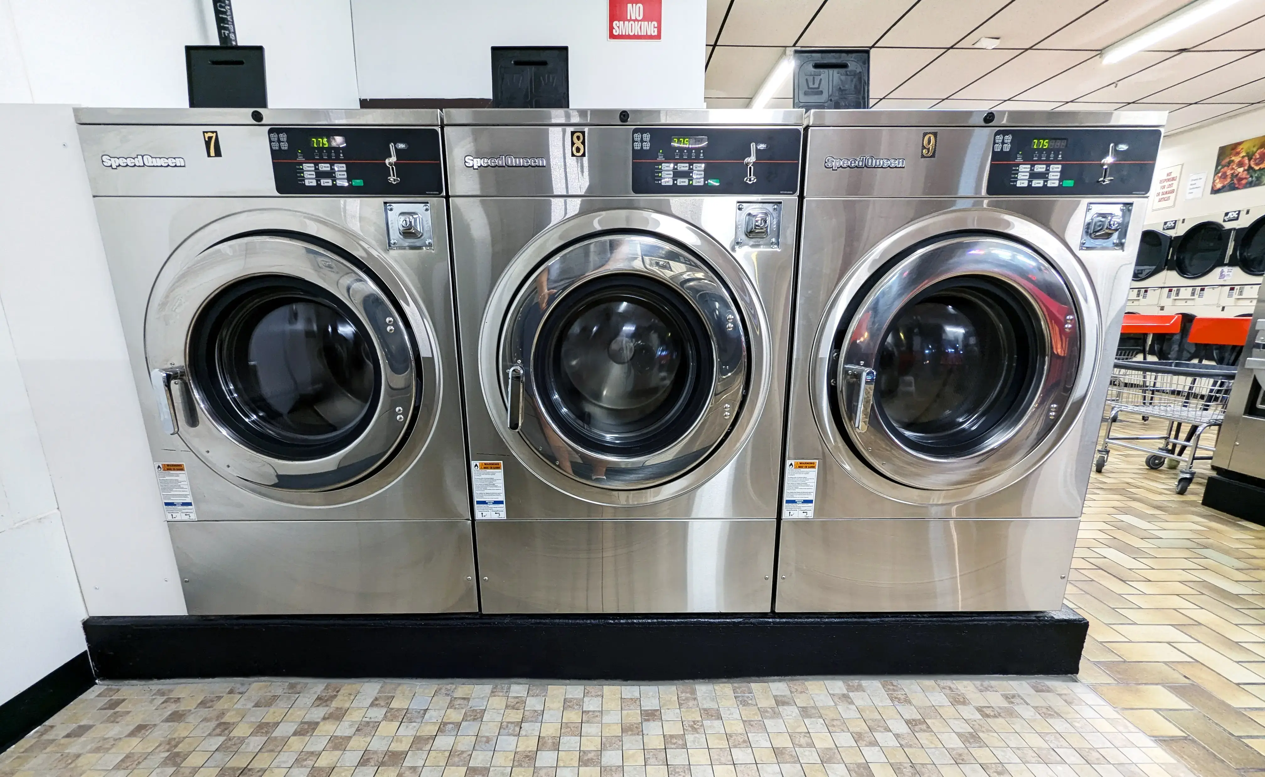 Song's Homestyle Laundromat thumbnail 4