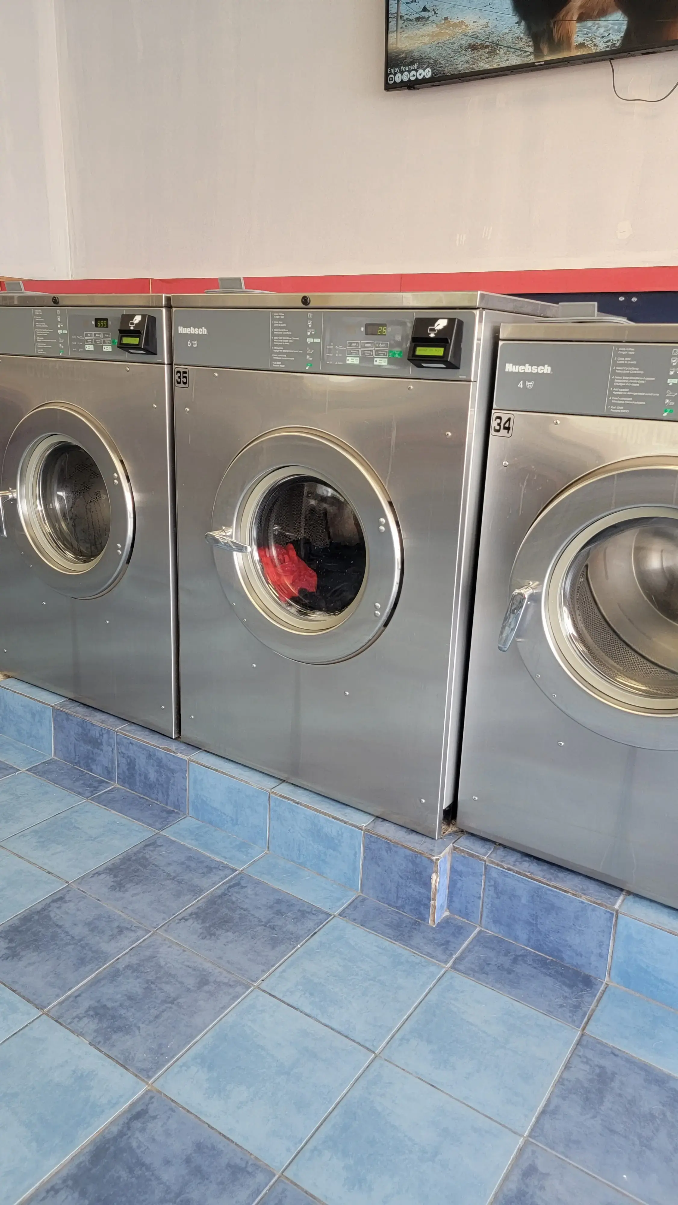 Sonic Suds Laundromat of Emerson thumbnail 15