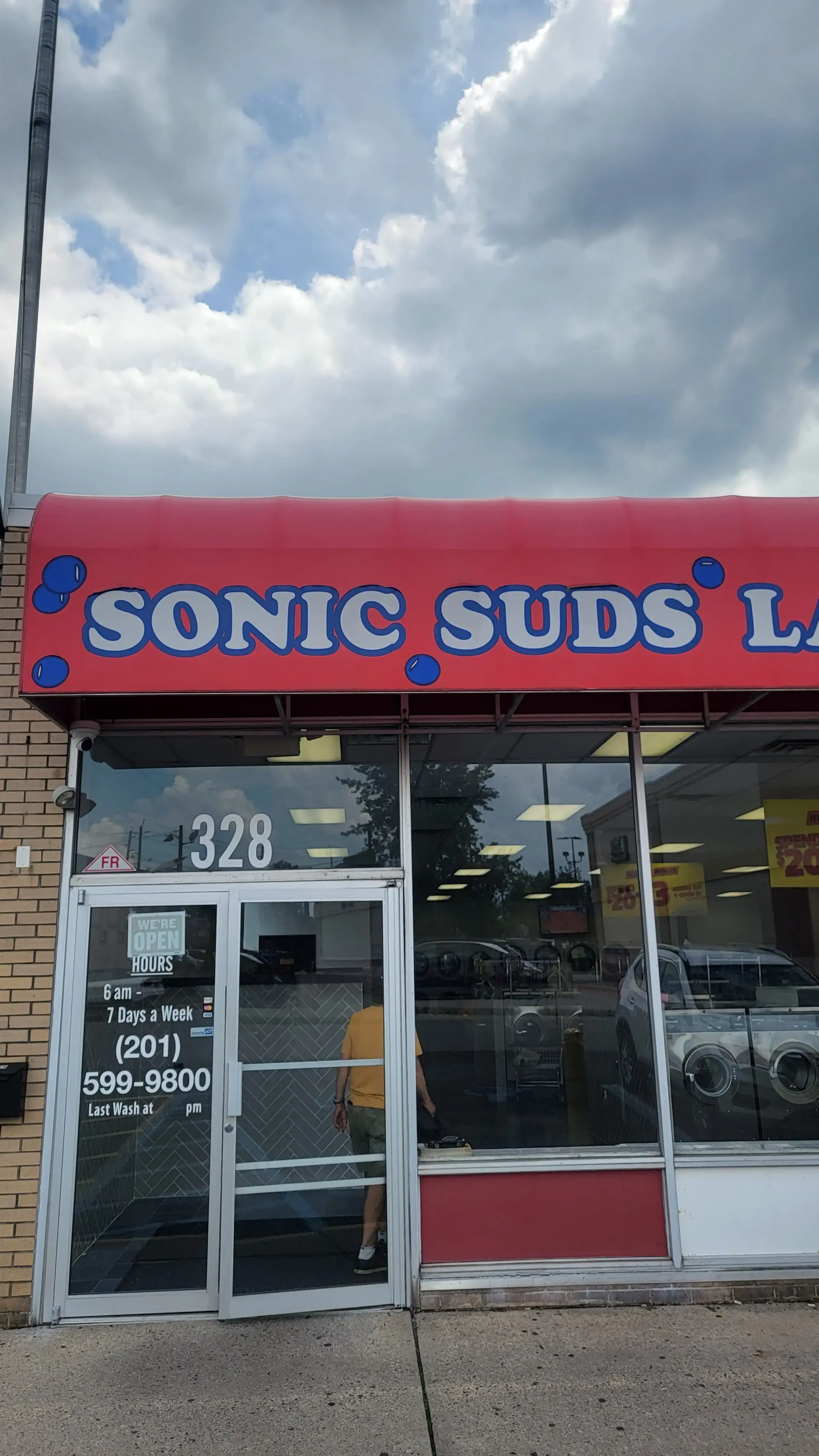 Sonic Suds Laundromat of Emerson - Image 3