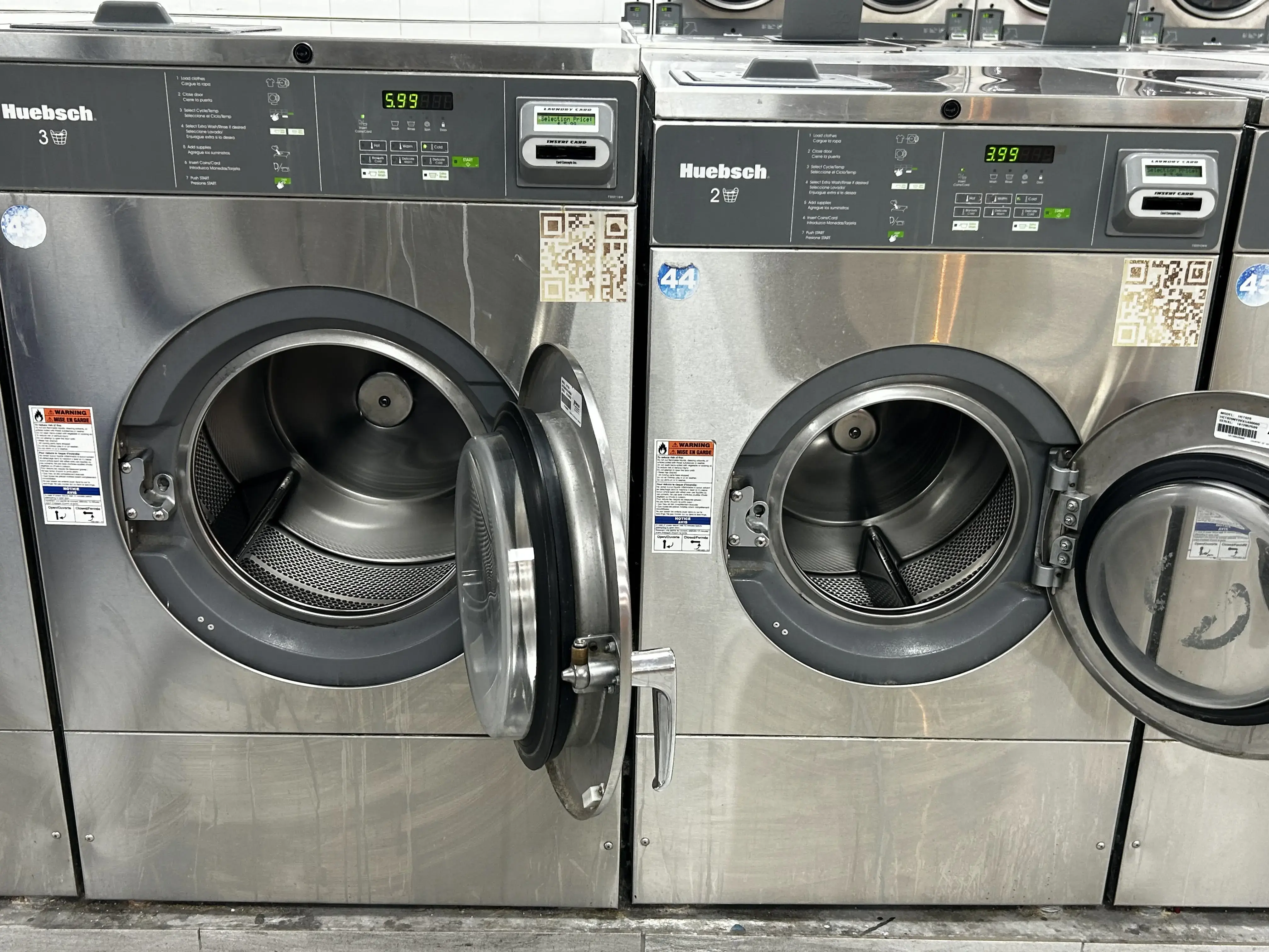 Sonic Suds Laundromat of Newark thumbnail 10