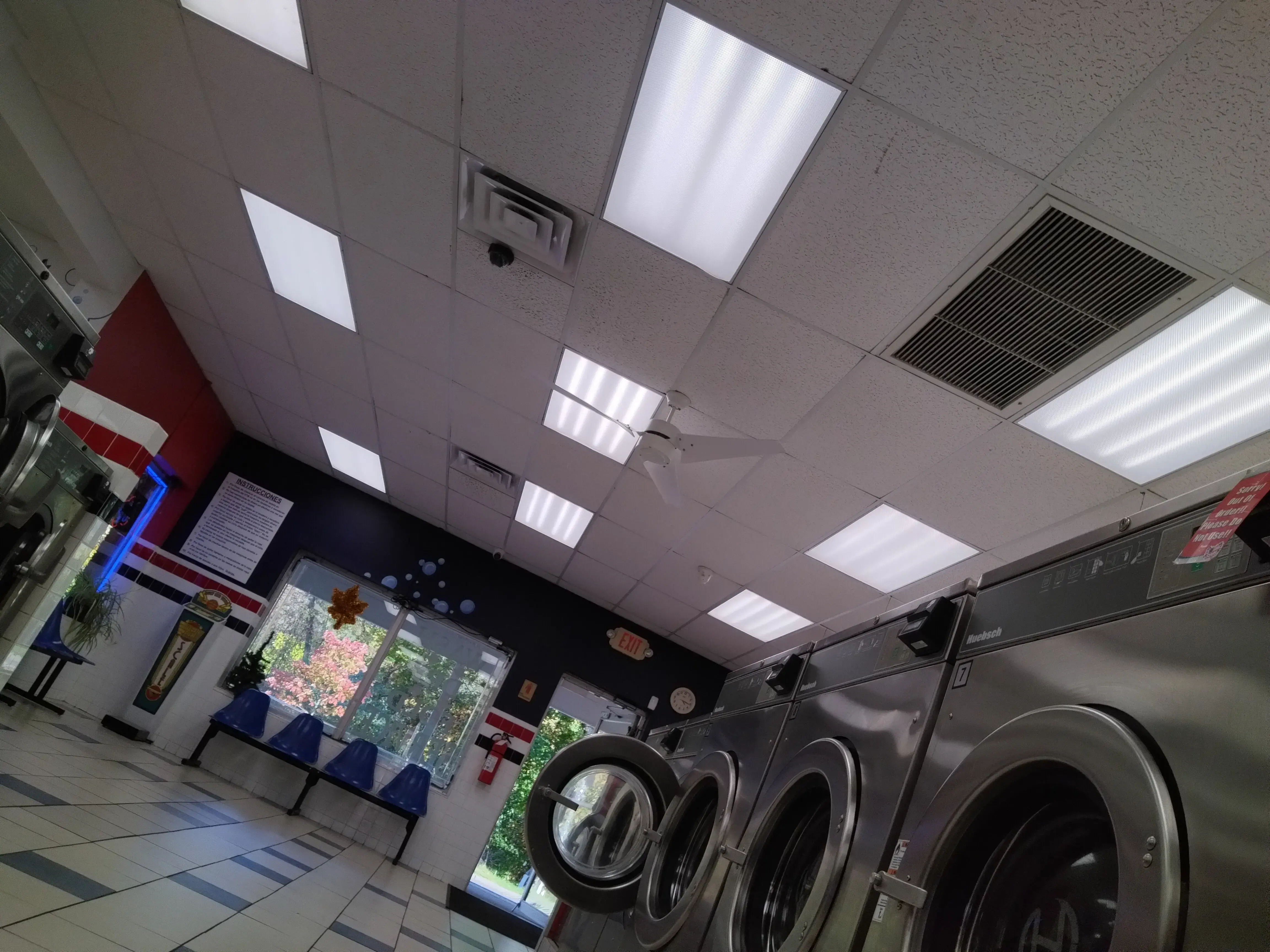 Sonic Suds Laundromat of Newton thumbnail 17