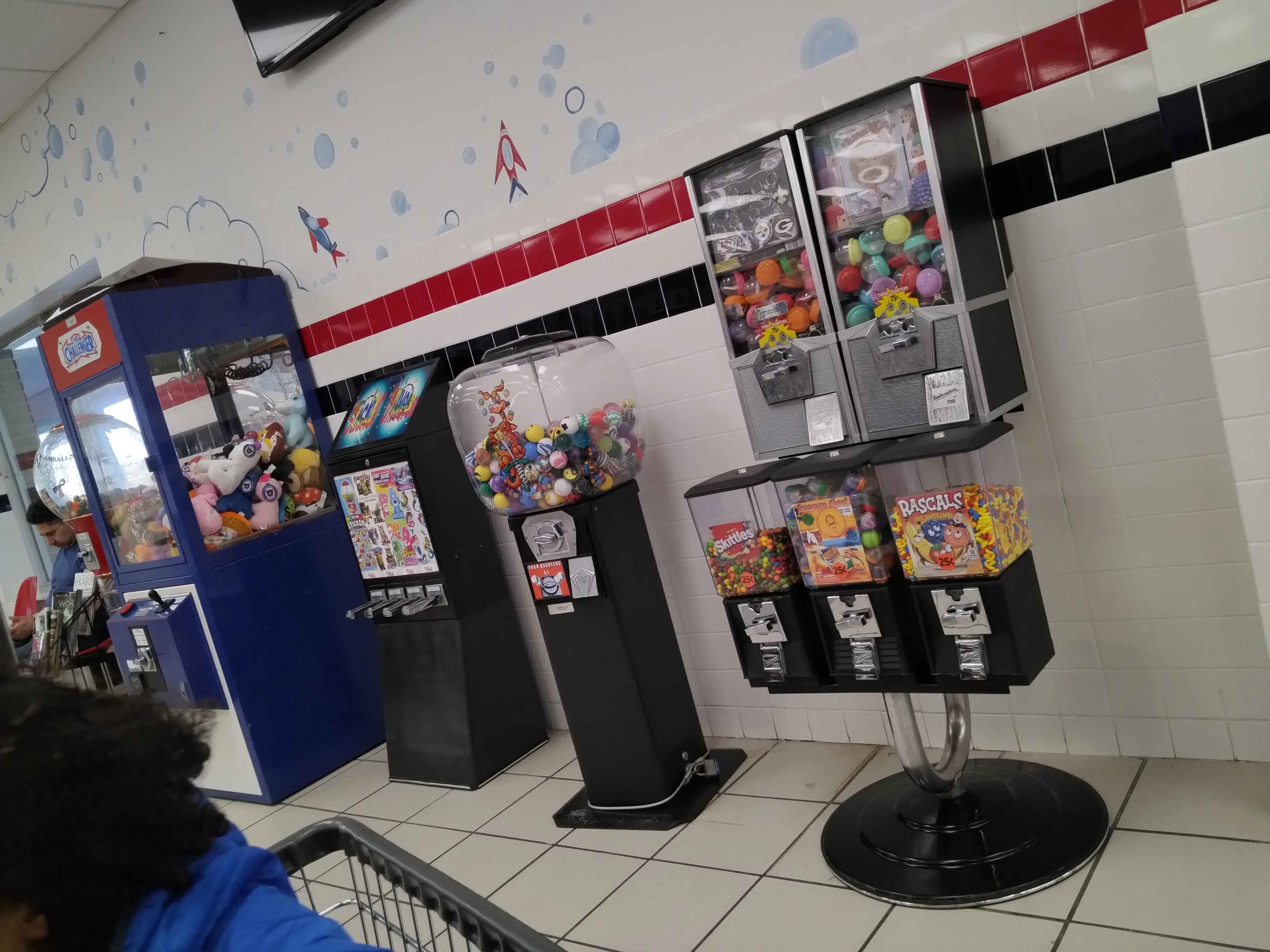 Sonic Suds Laundromat of Newton thumbnail 3