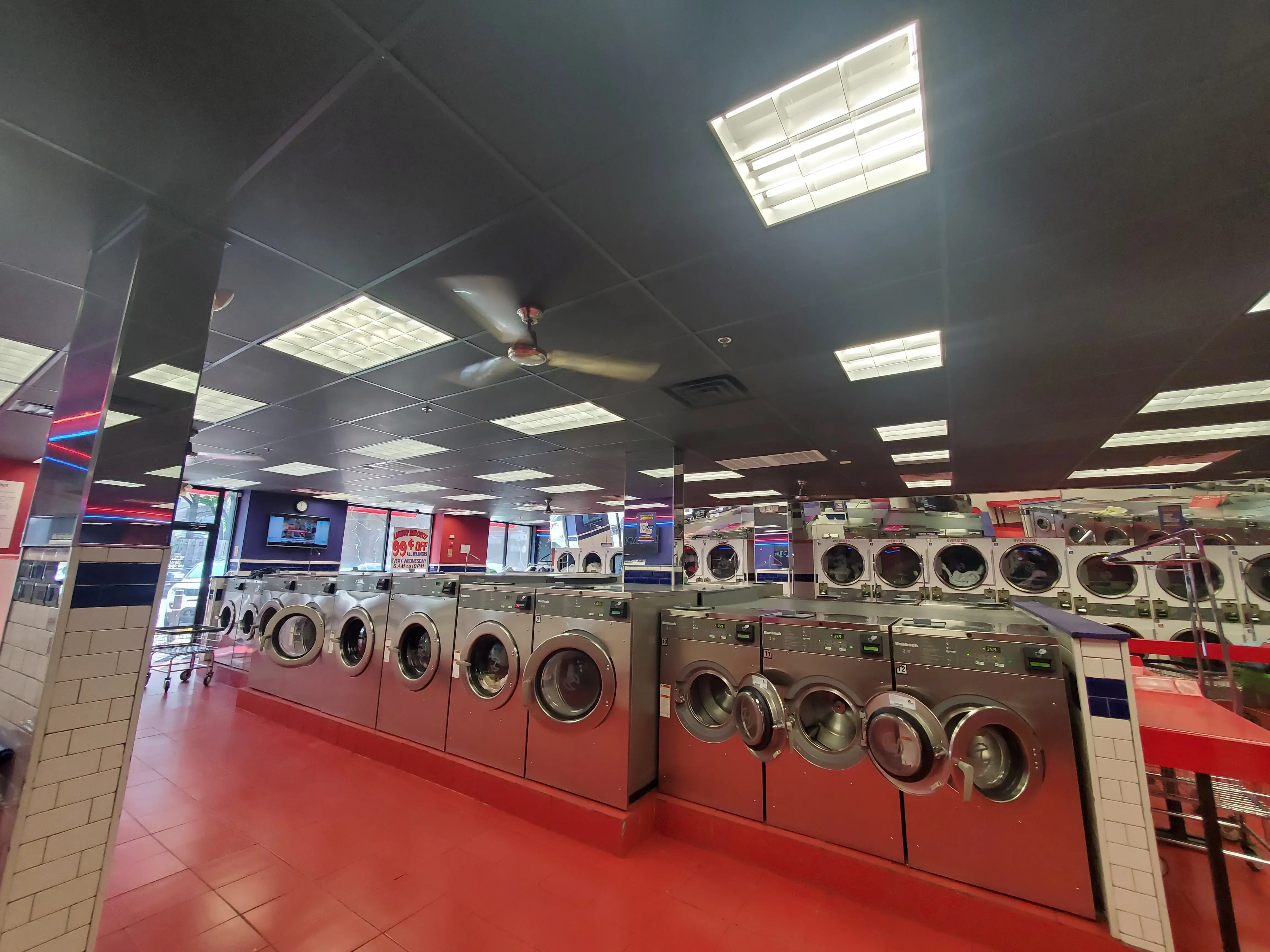 Sonic Suds Laundromat of Rutherford thumbnail 2