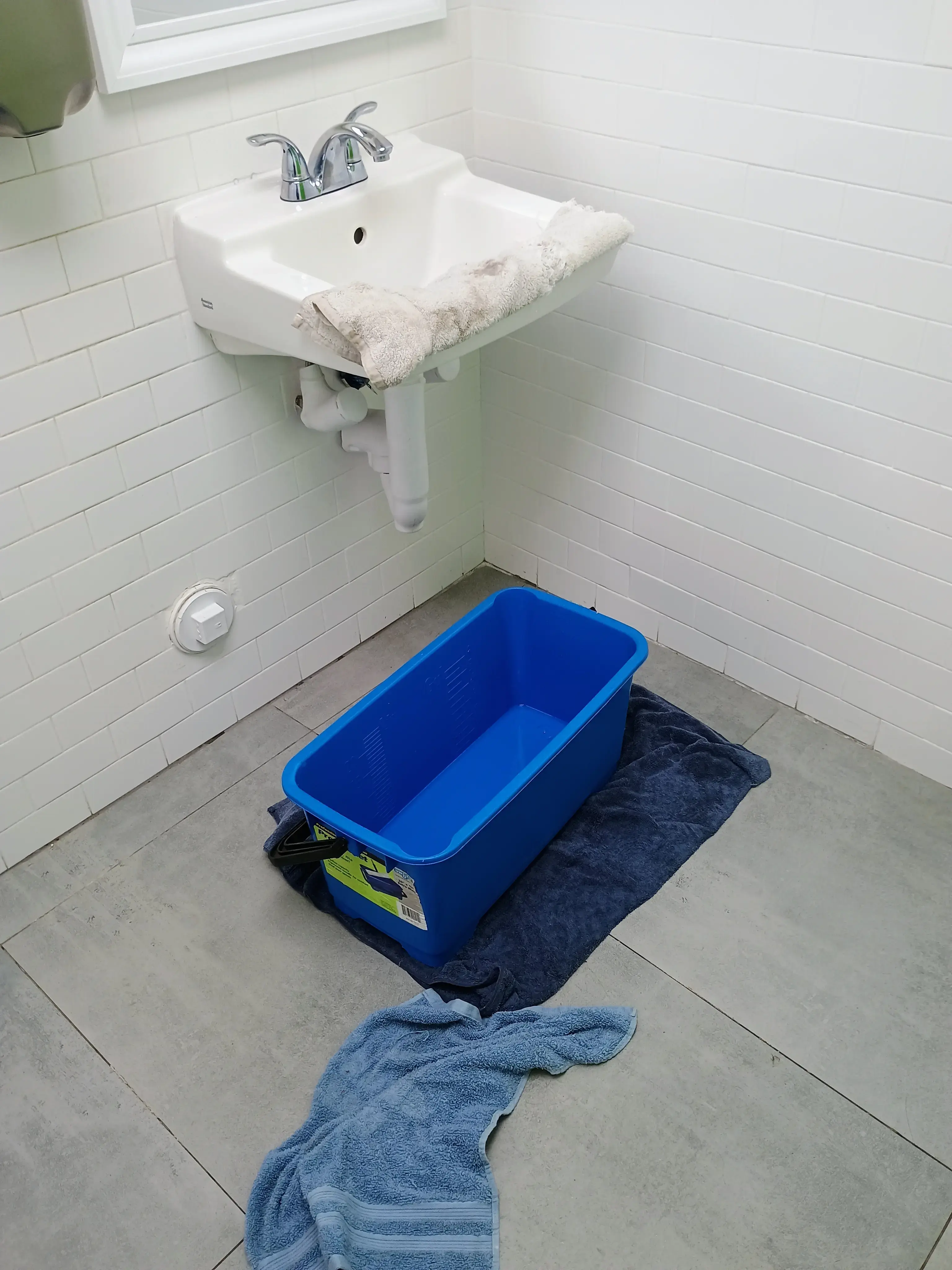 Sonic Suds Laundromat of Toms River - Image 14