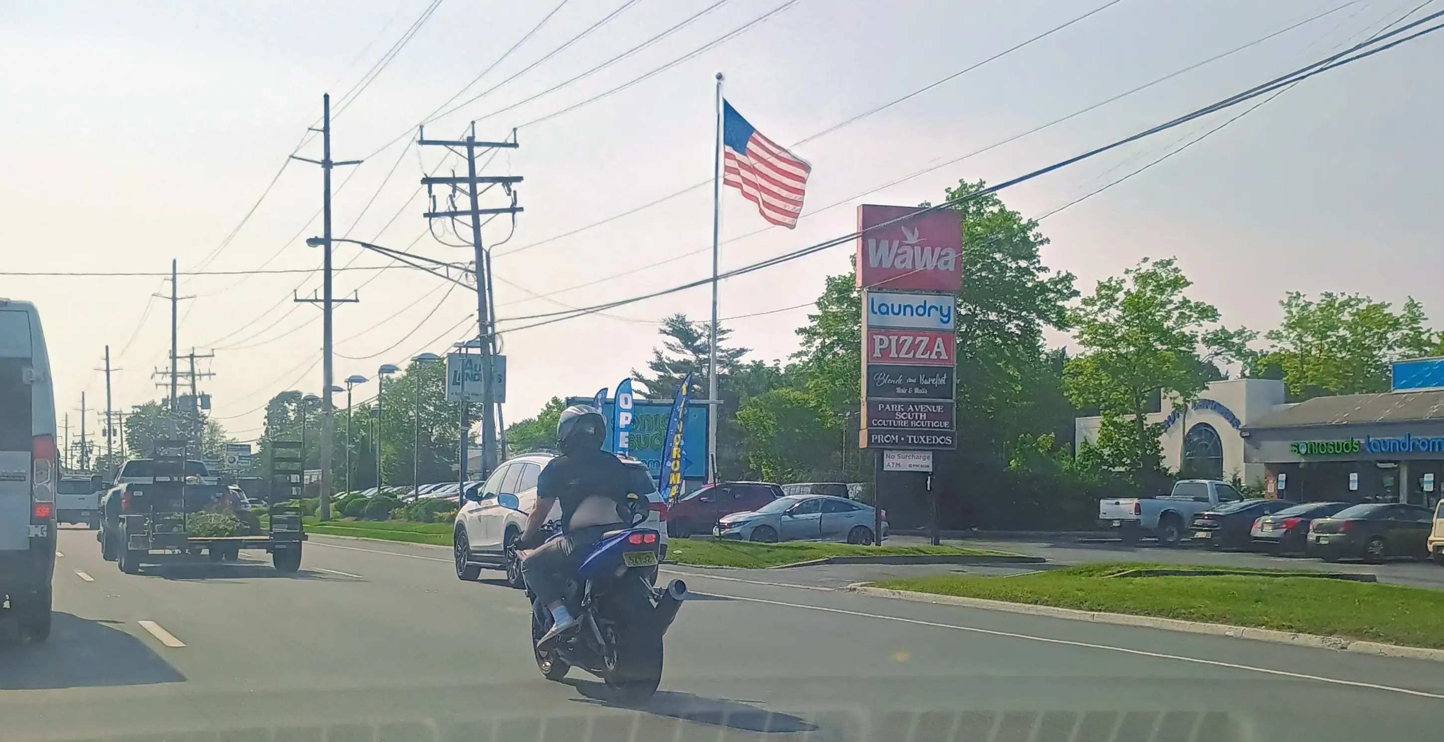 Sonic Suds Laundromat of Toms River thumbnail 10