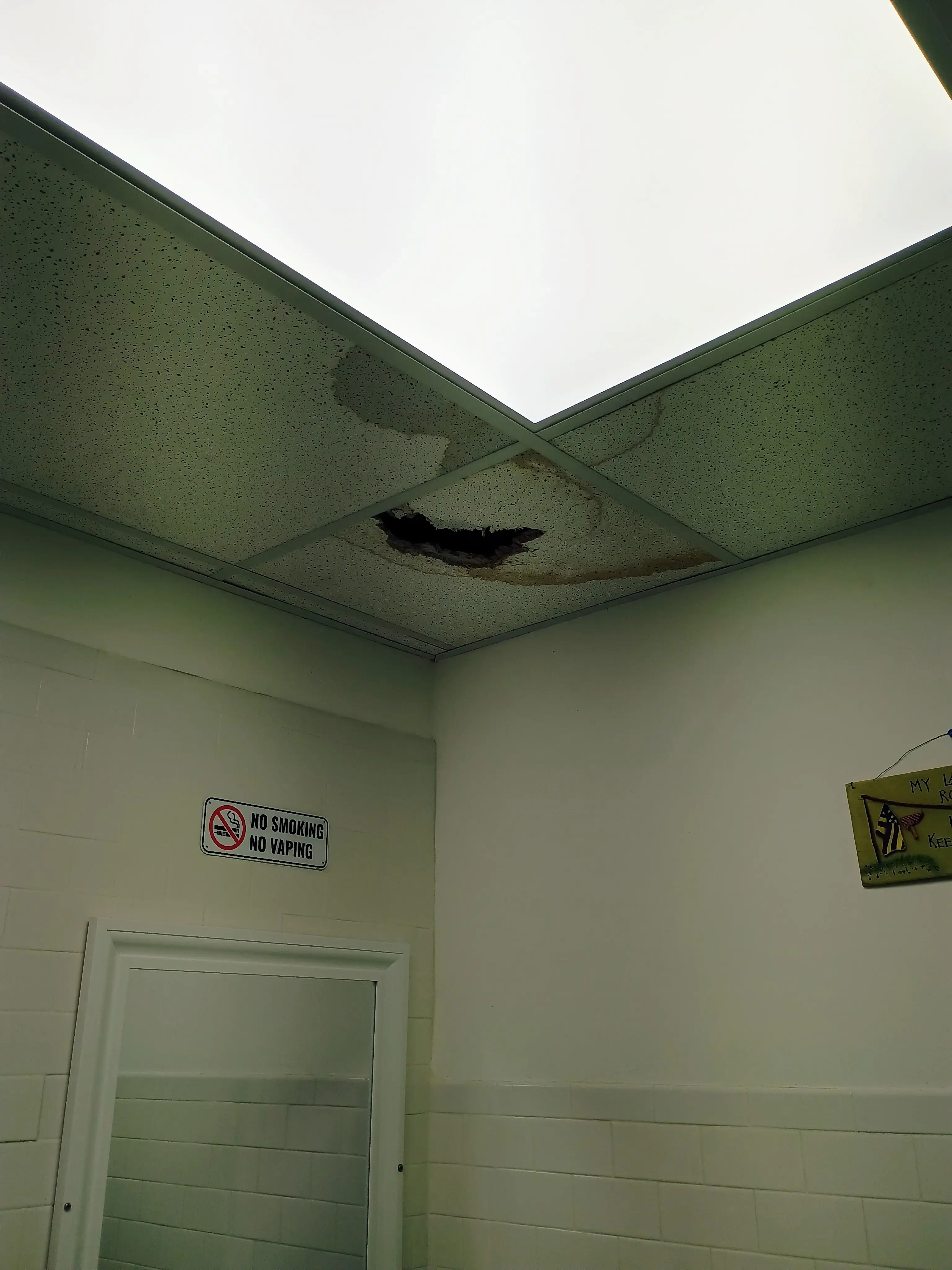 Sonic Suds Laundromat of Toms River - Image 15