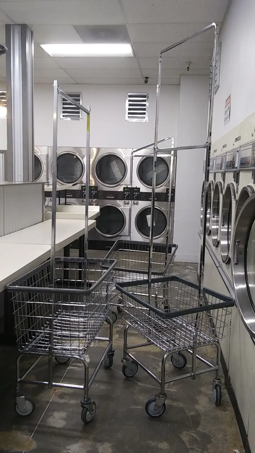 Sonoma Square Laundromat - Image 2