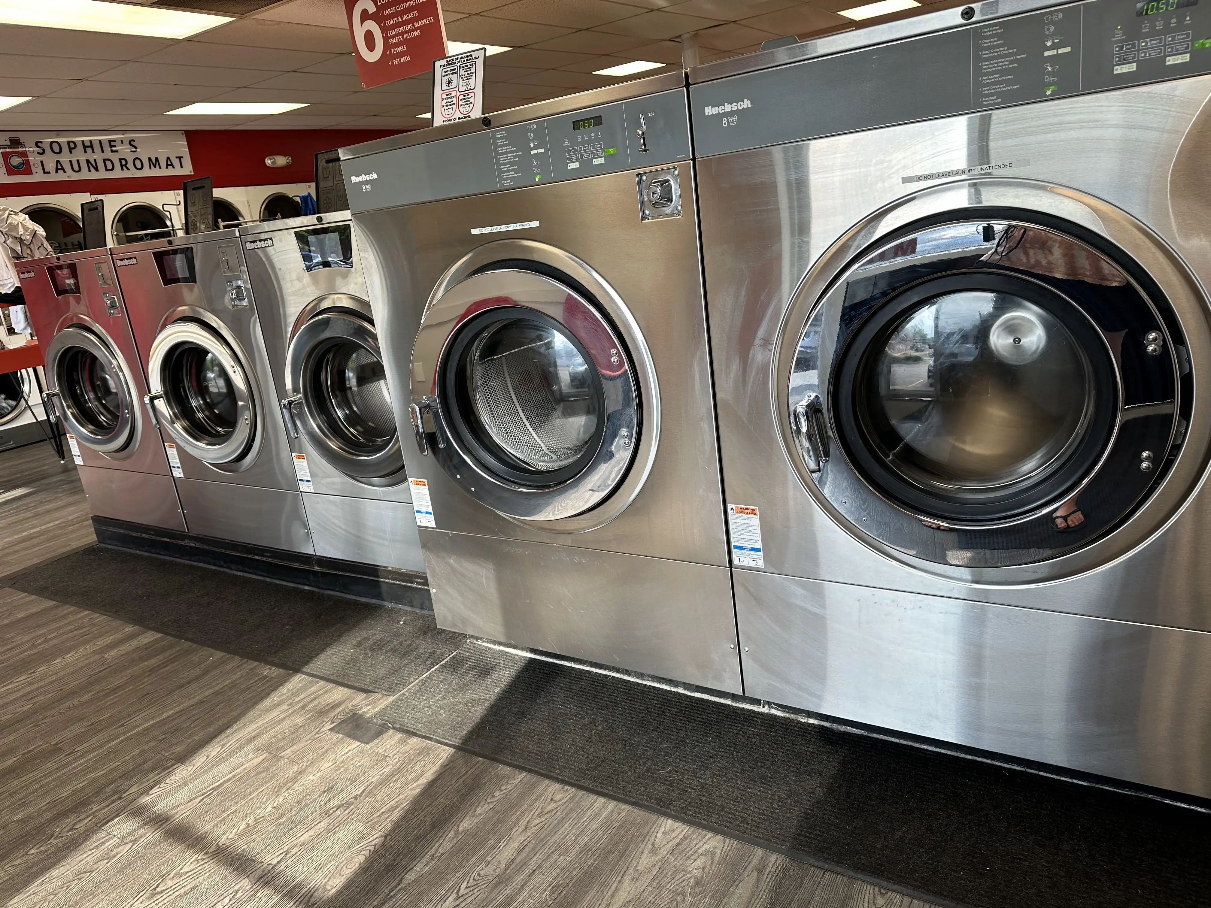 Sophie's Laundromat - Image 17