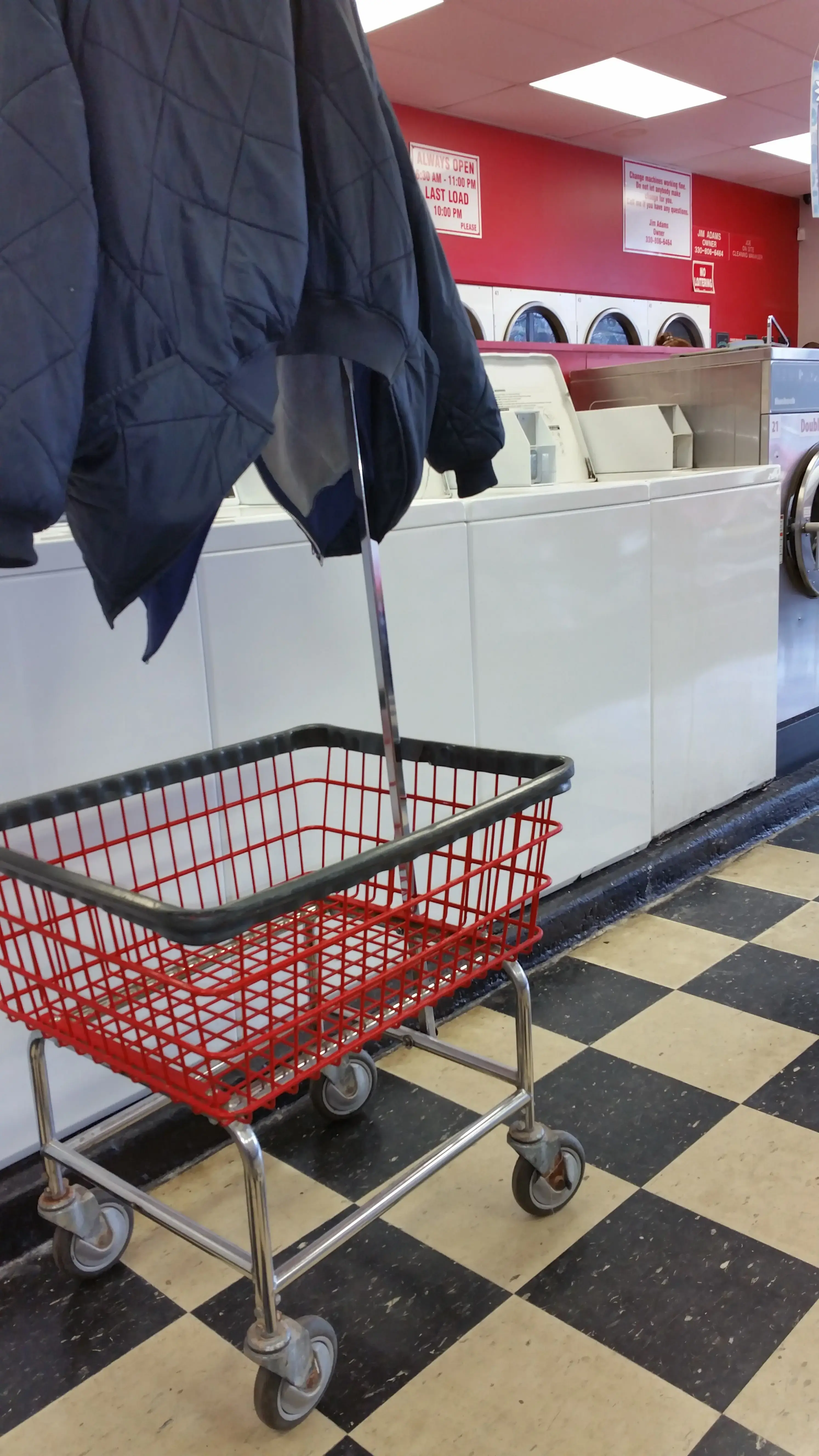 Sophie's Laundromat - Image 7