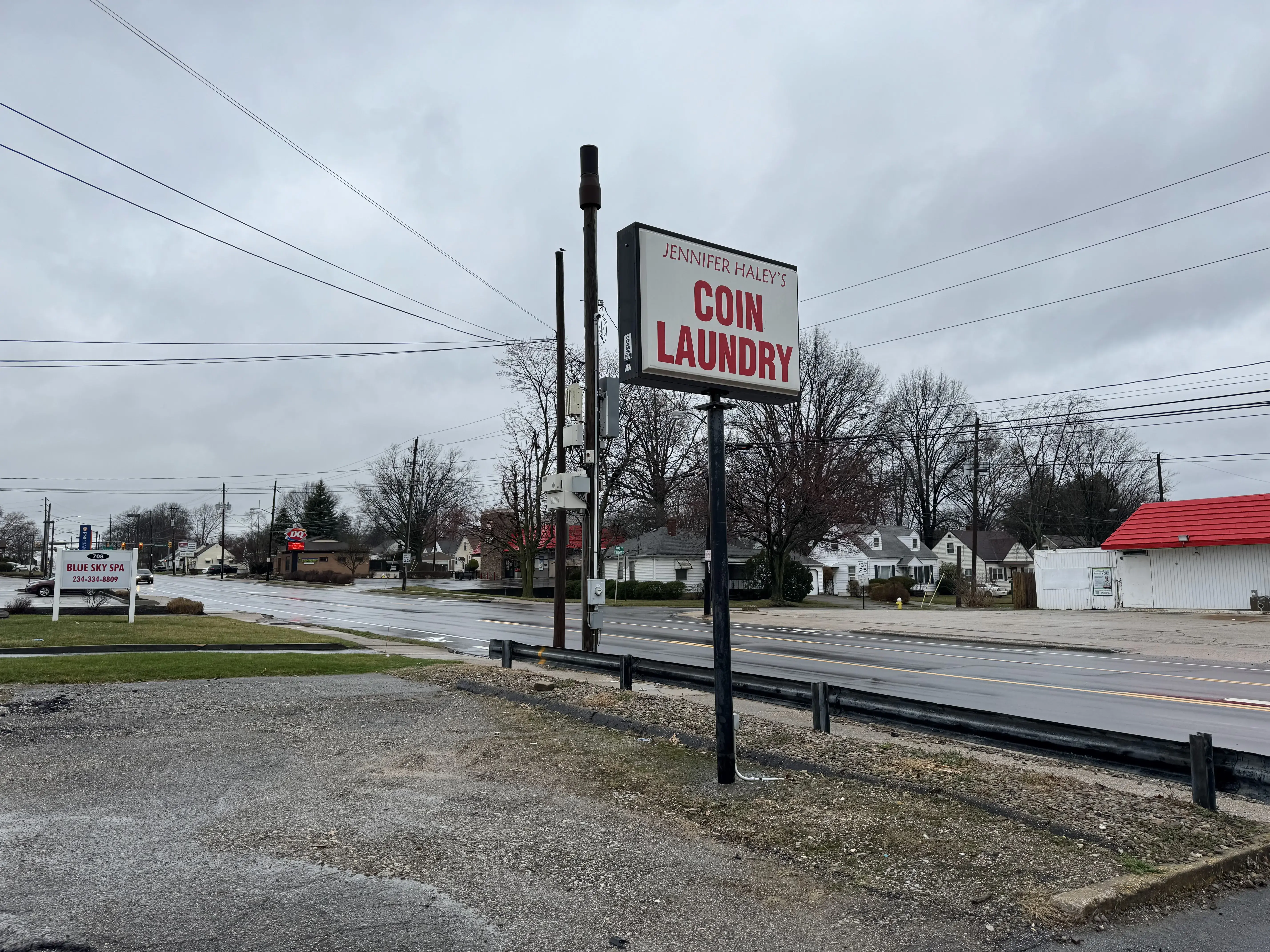 Sophie’s Laundromat - Image 11