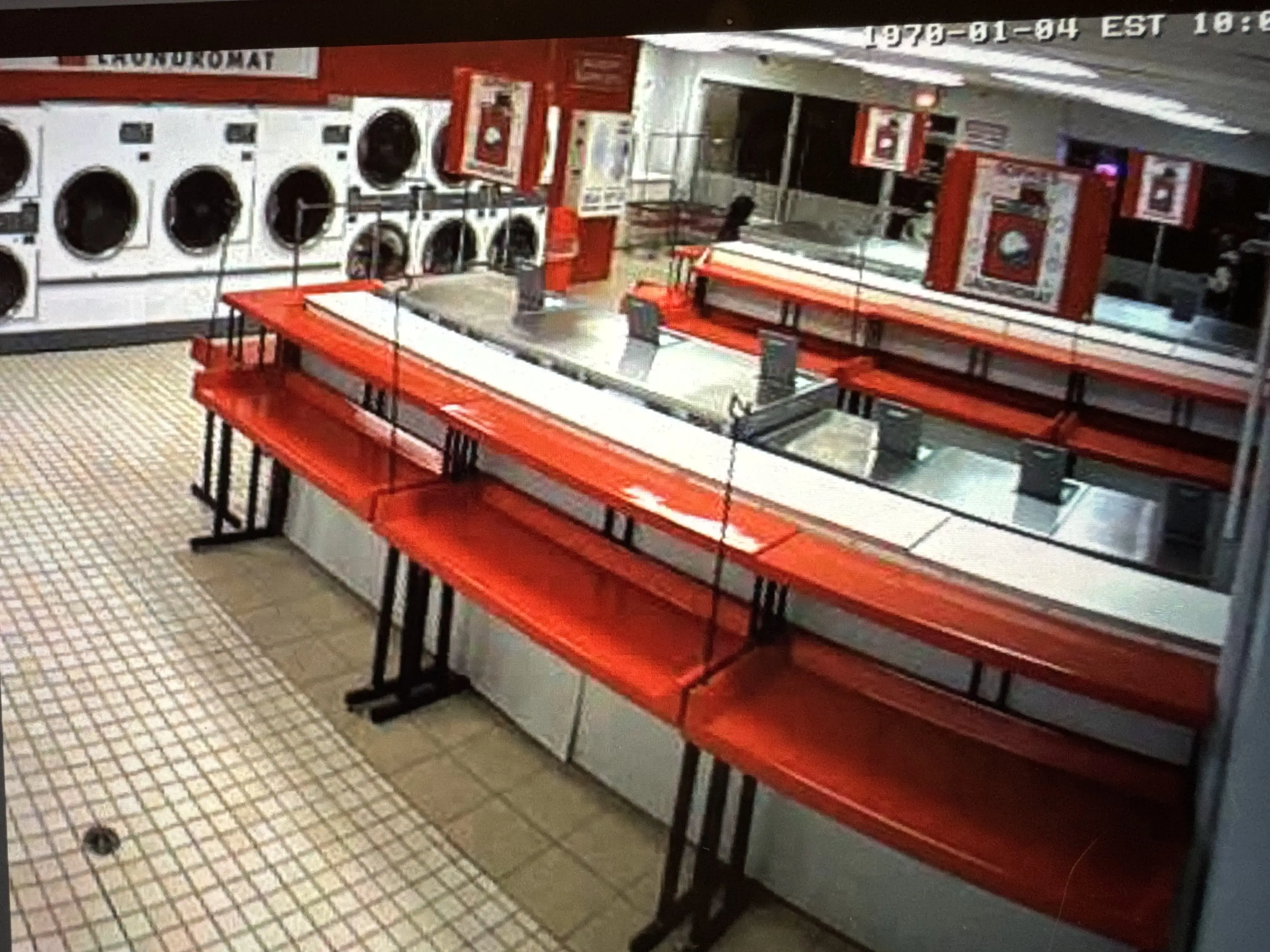 Sophie’s Laundromat thumbnail 8