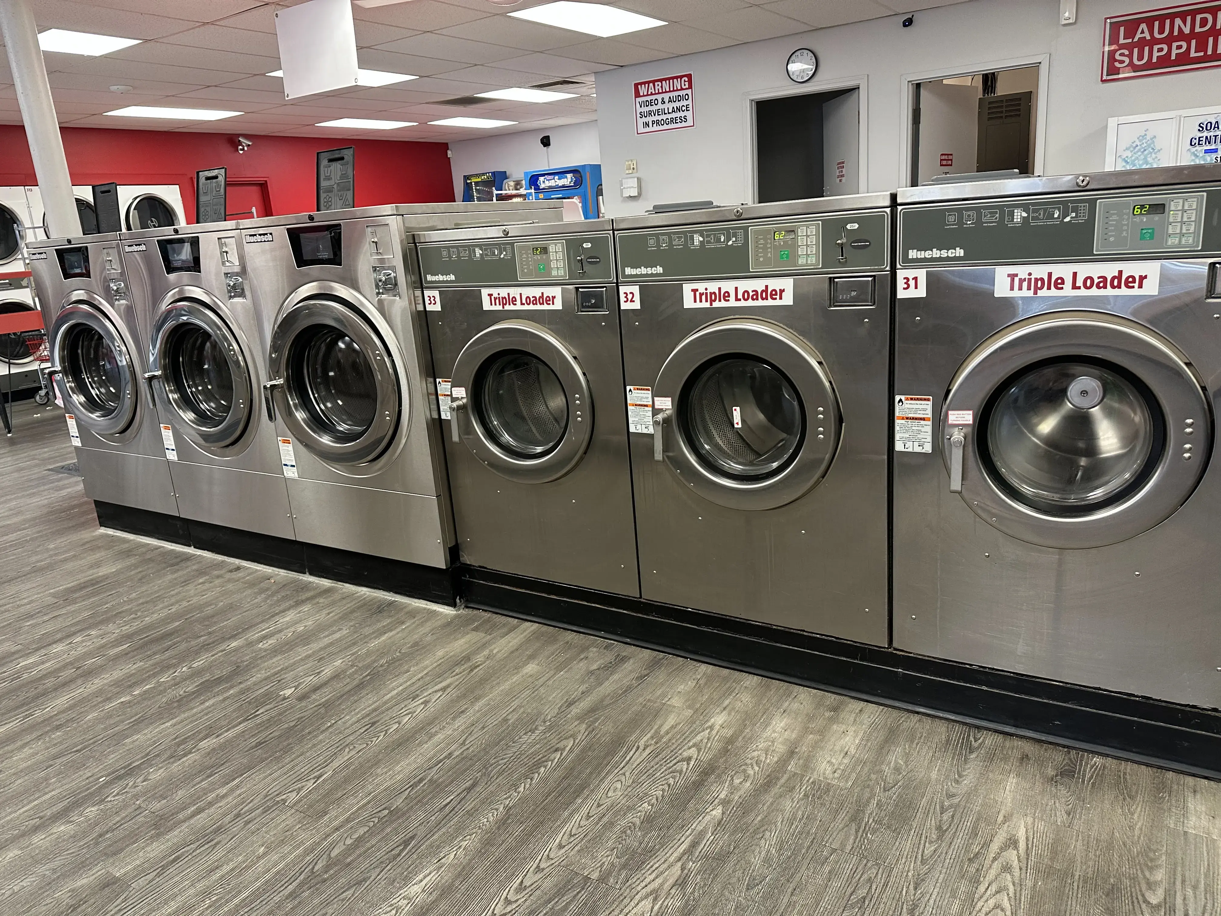 Sophie's Laundromat - Image 19
