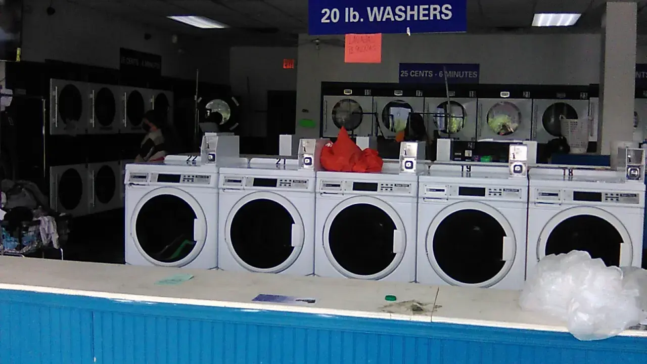 South Camden Laundromat - Image 5