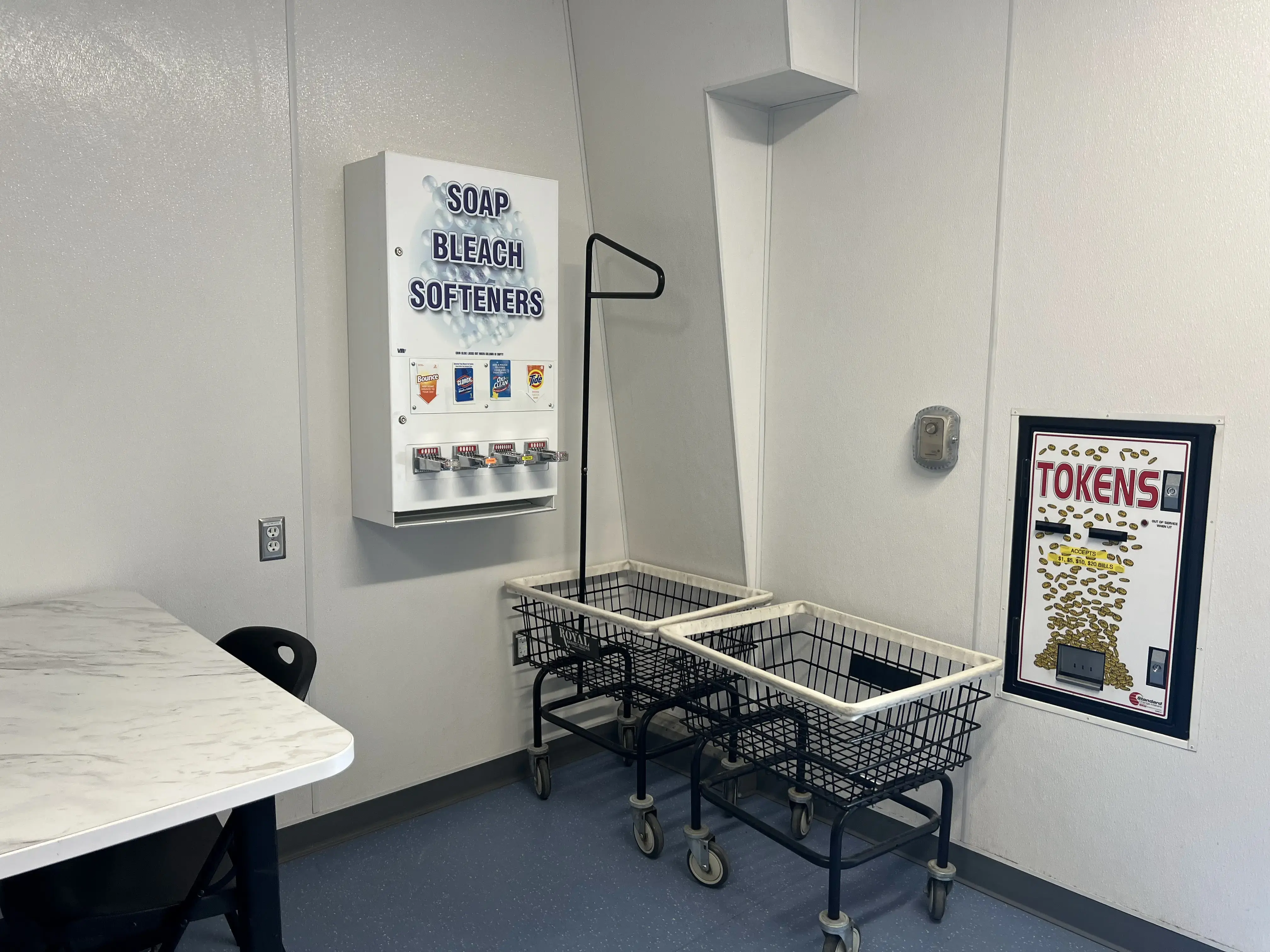 South harbor Laundromat and bath house - Image 7