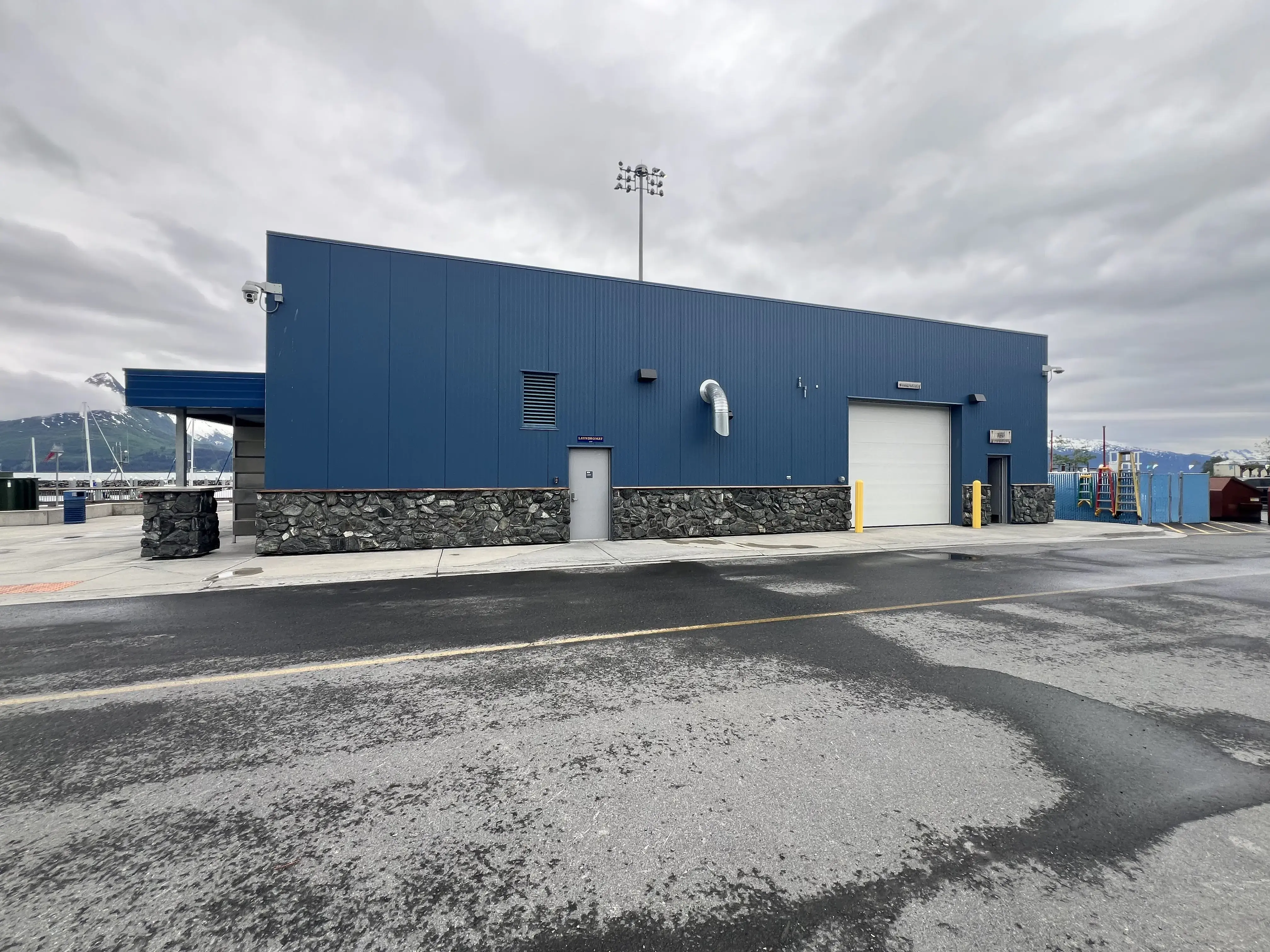 South harbor Laundromat and bath house location