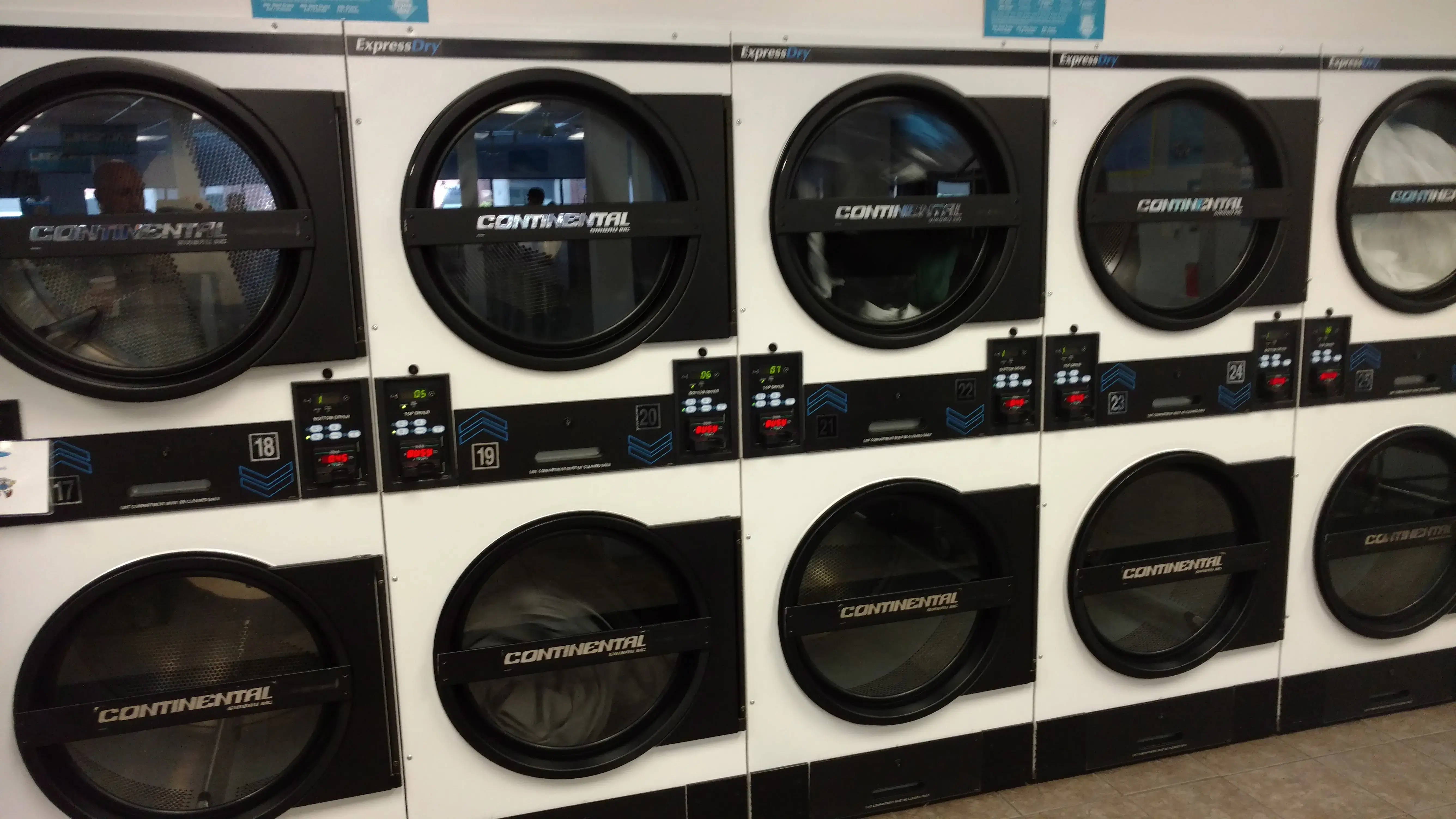 South Main Laundromat - Image 6