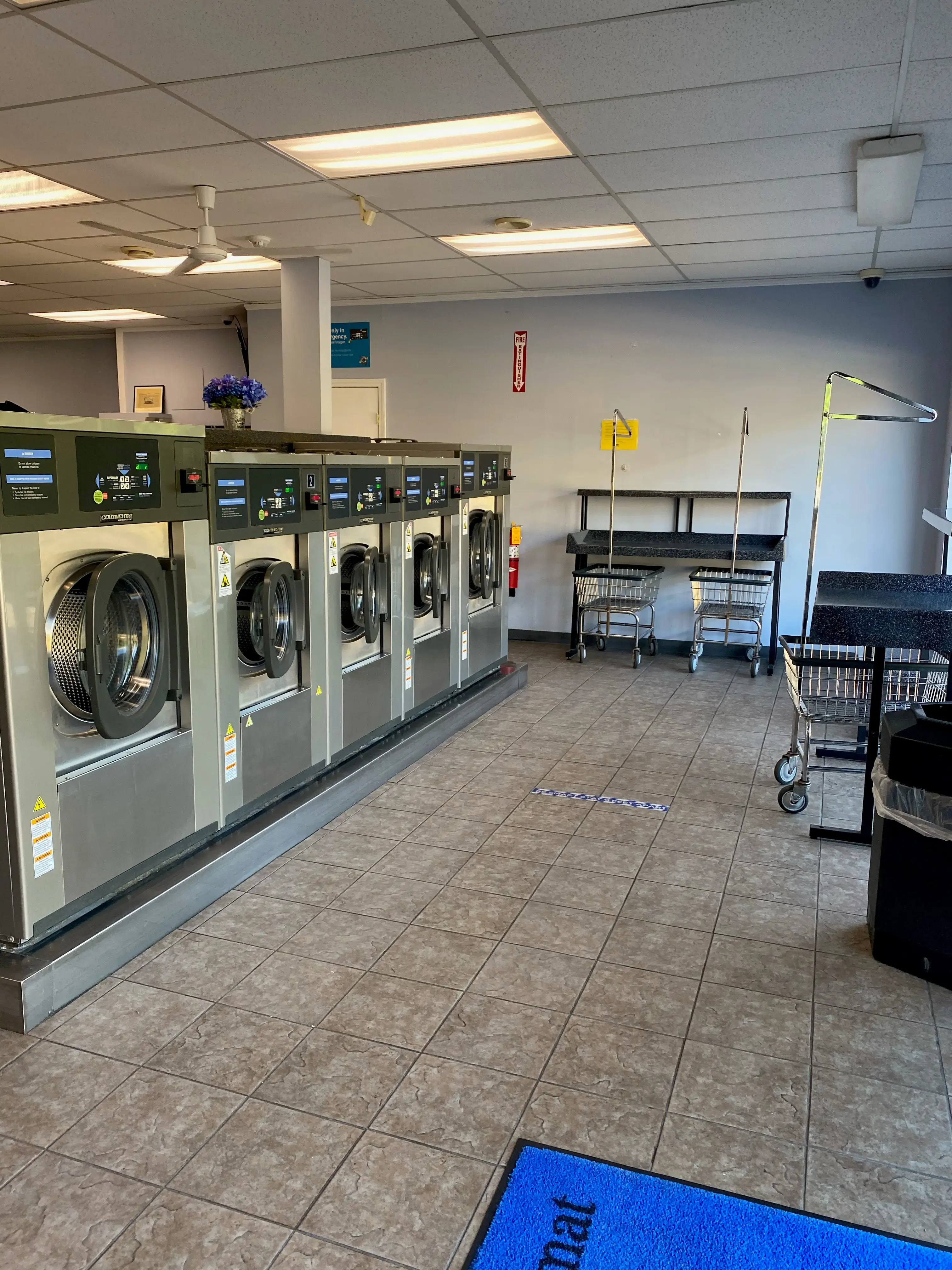 South Main Laundromat - Image 3
