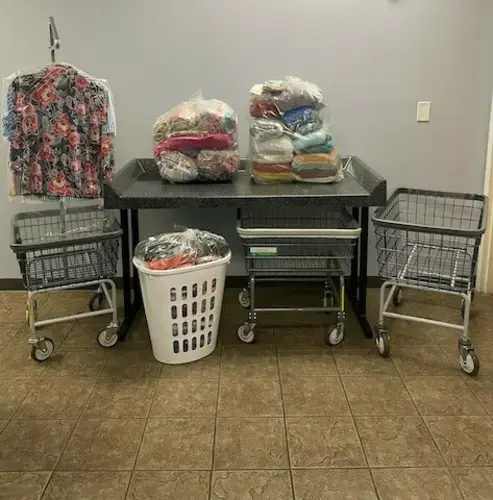 South Main Laundromat - Image 7