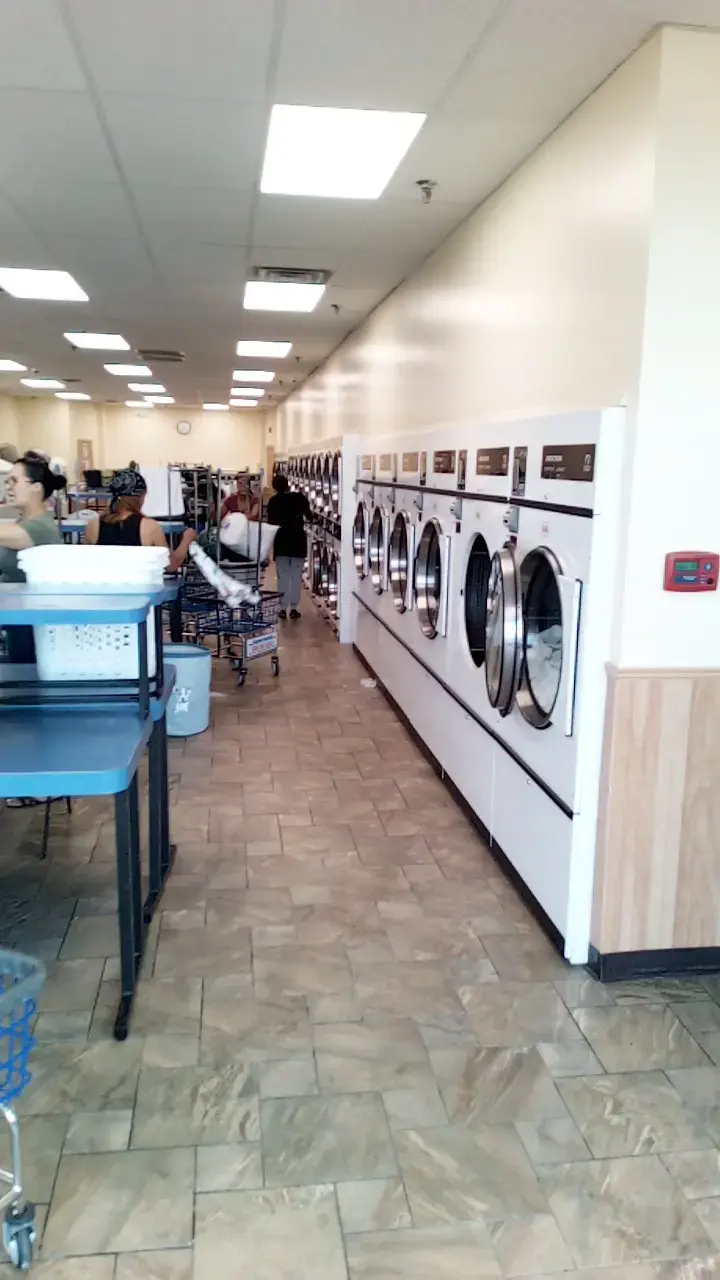 South Main Superwash Self-Serve Laundromat thumbnail 15