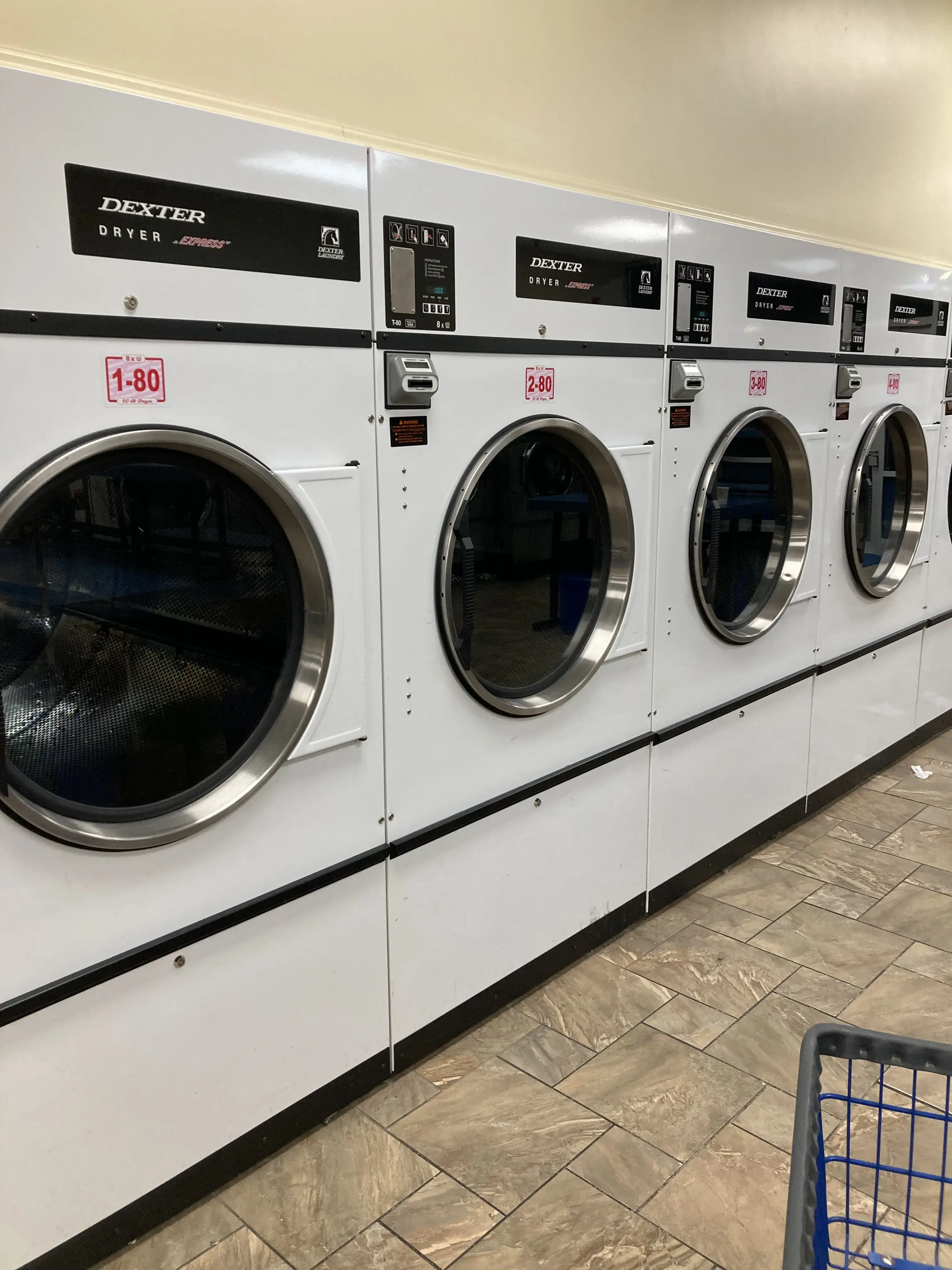 South Main Superwash Self-Serve Laundromat - Image 9