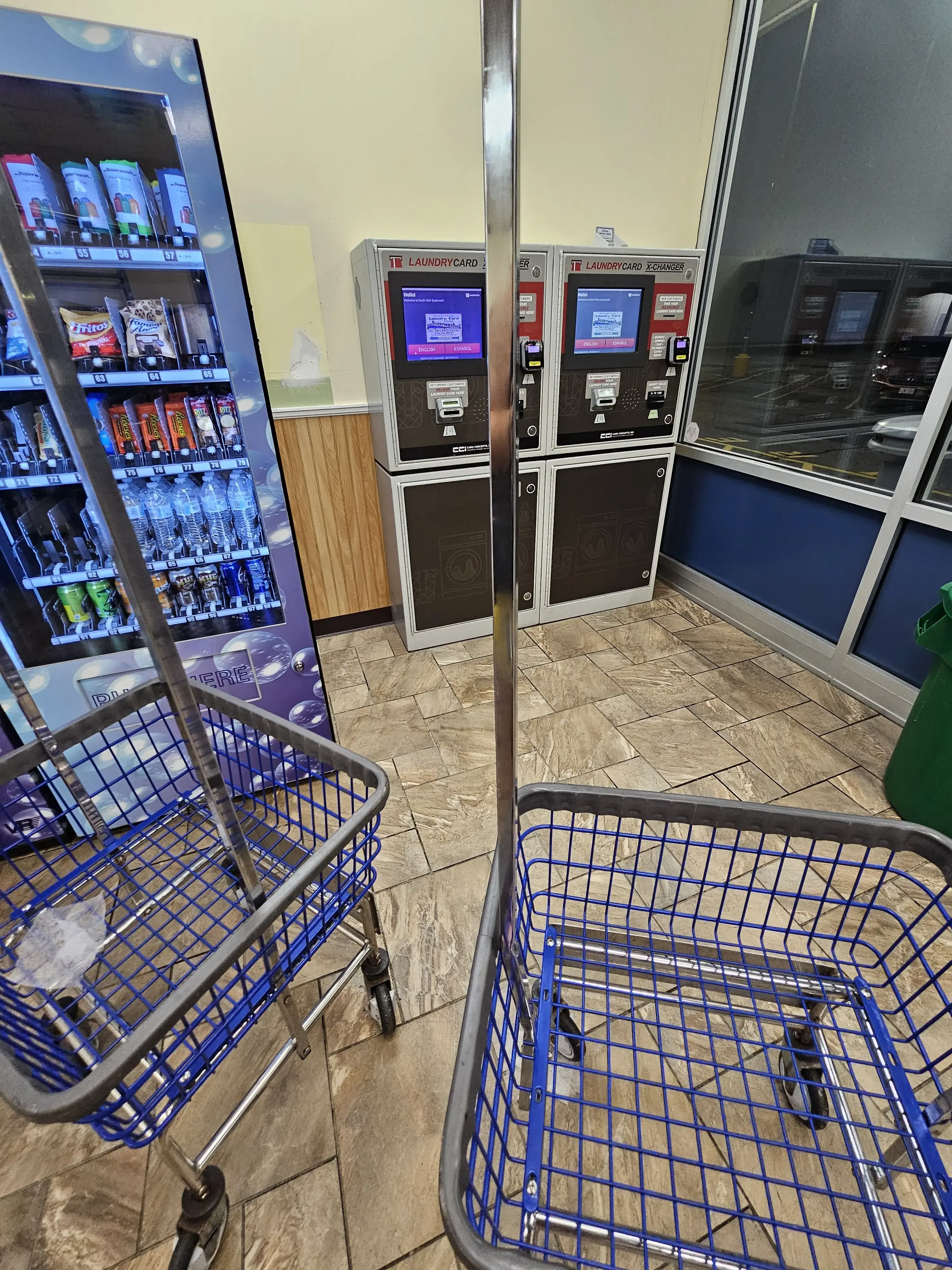 South Main Superwash Self-Serve Laundromat thumbnail 3