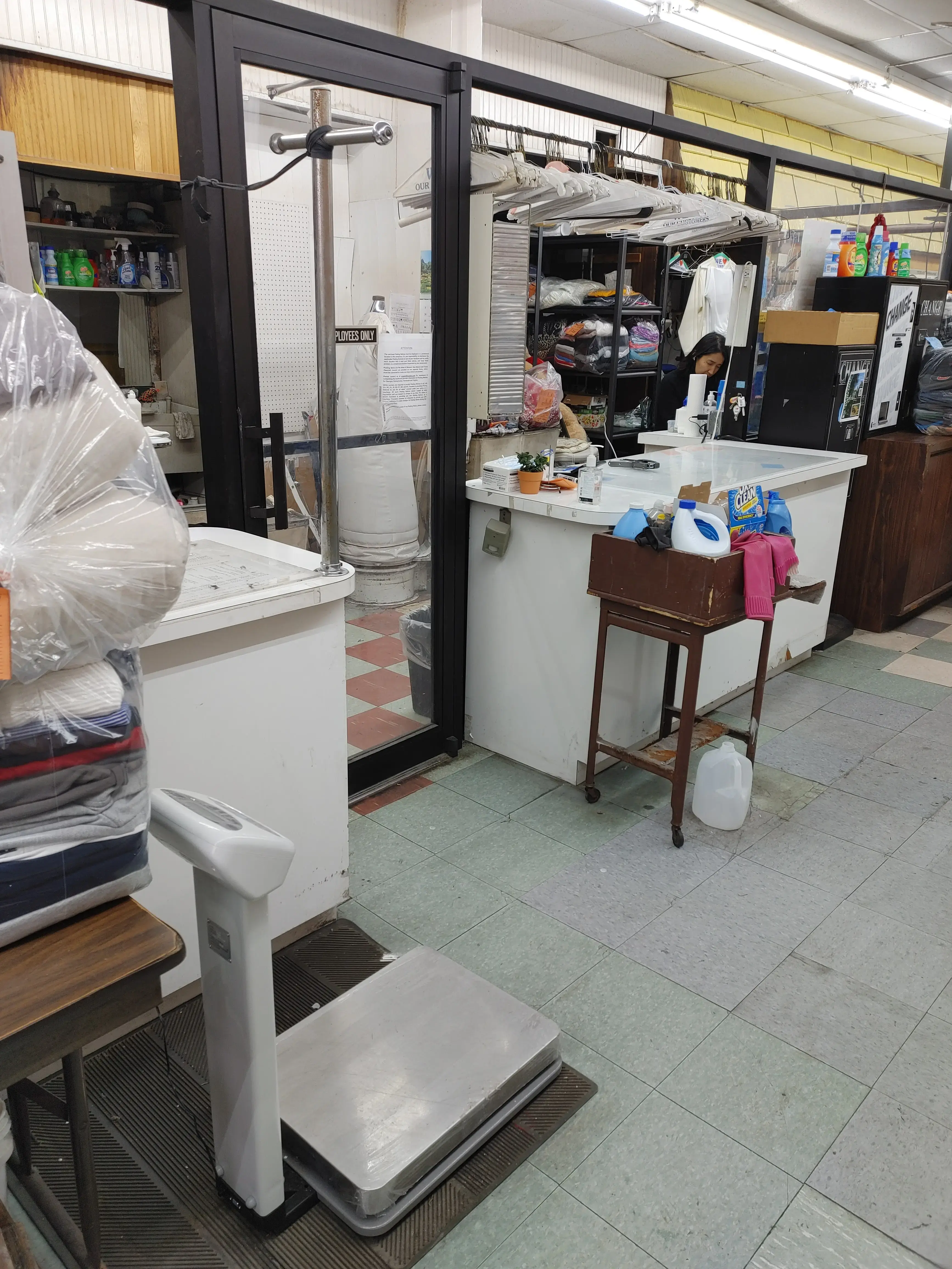 South Orange Laundromat Wash & Fold - Image 11