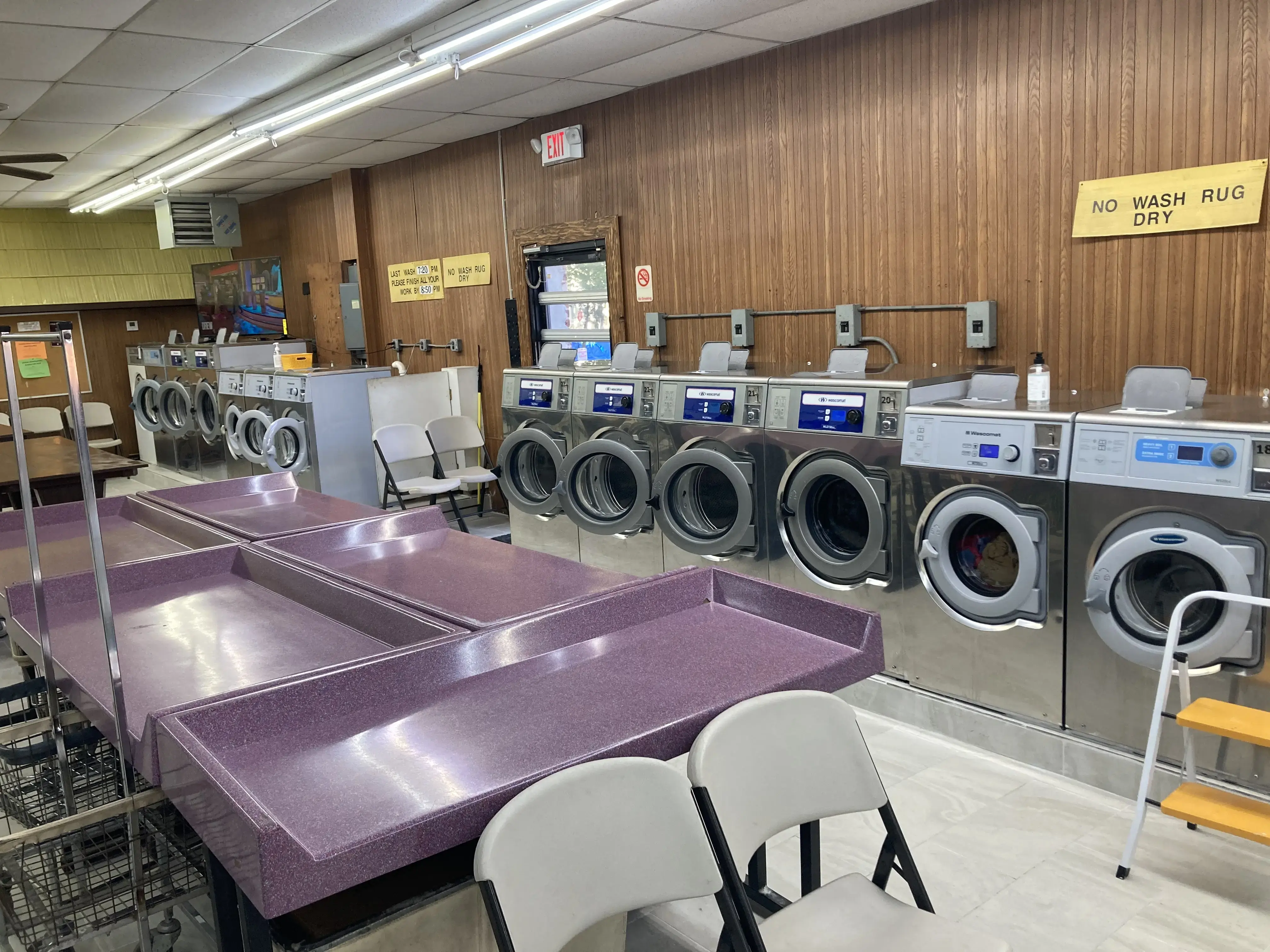 South Orange Laundromat Wash & Fold - Image 19
