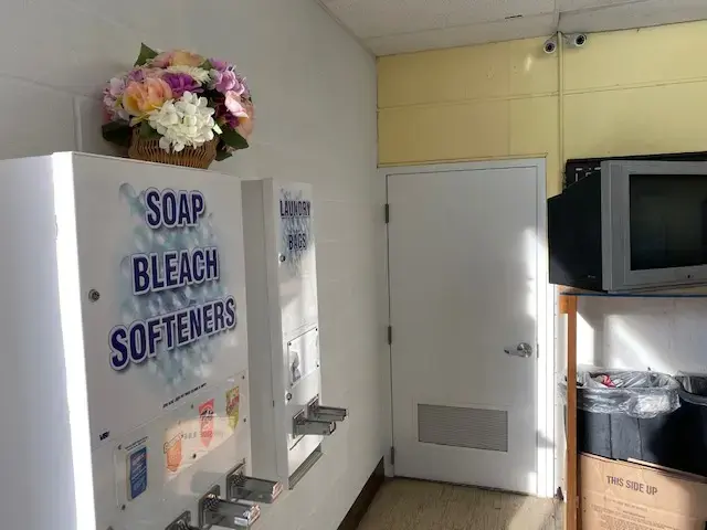 South Side Laundry LLC - Image 11