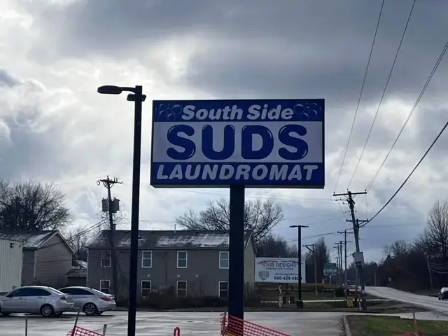 South Side Suds Laundromat Warrensburg - Image 1